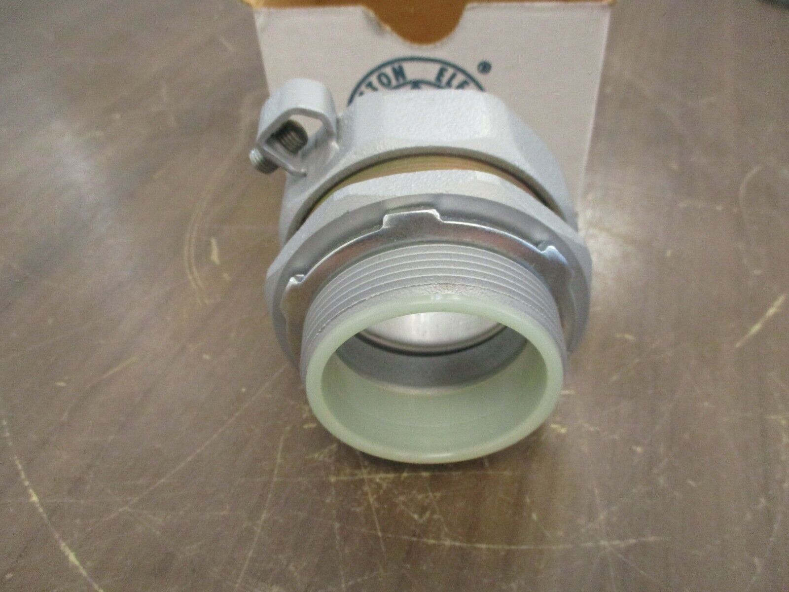 Appleton Insul Connector STB-200L 2" New Surplus
