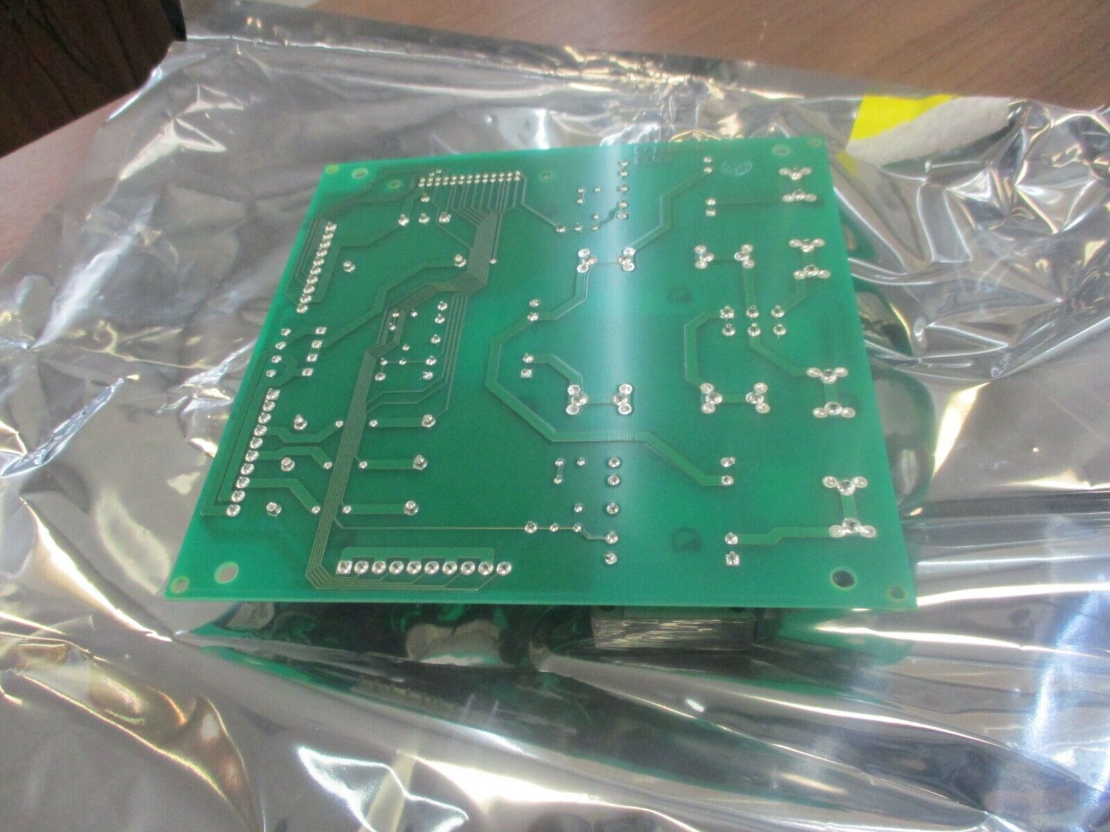 MGE PCA ACUZ UPS PCB 72-130052-00 Rev. A03 *No Box* New Surplus