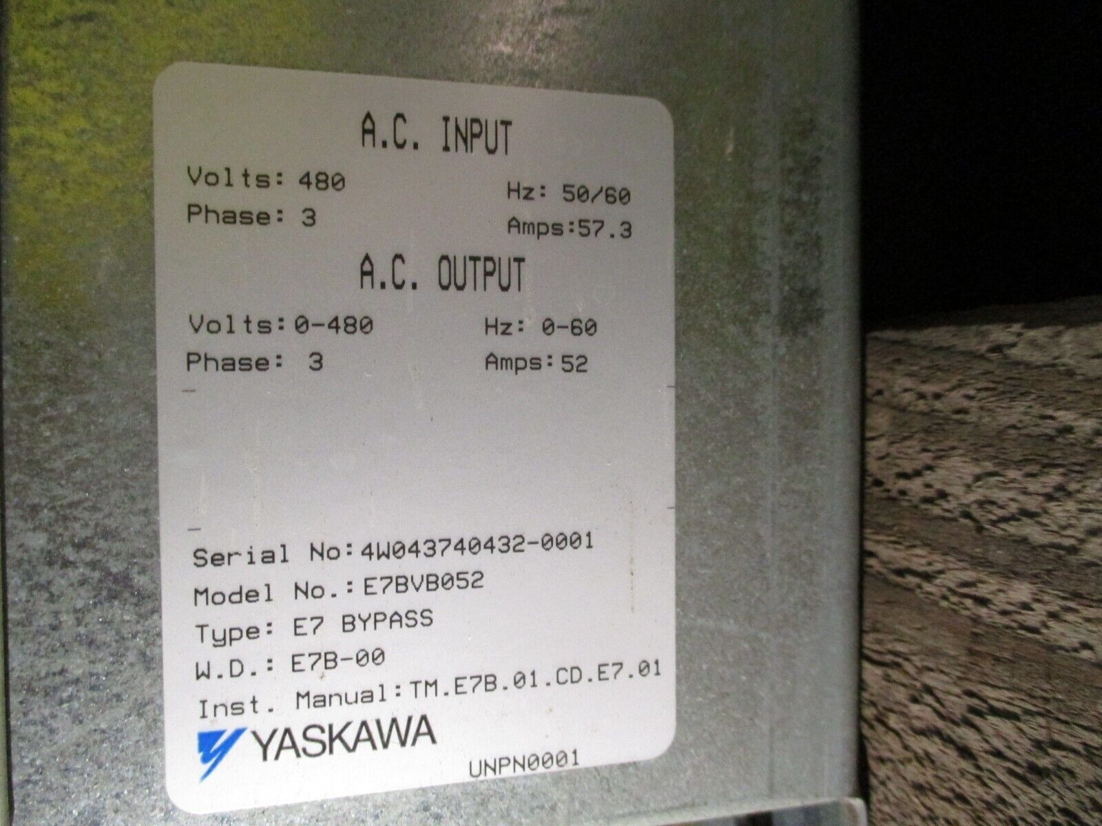 Yaskawa E7 AC Drive w/ Bypass E7BVB052 50HP 3Ph Input: 480V 50/60Hz 57.3A Used