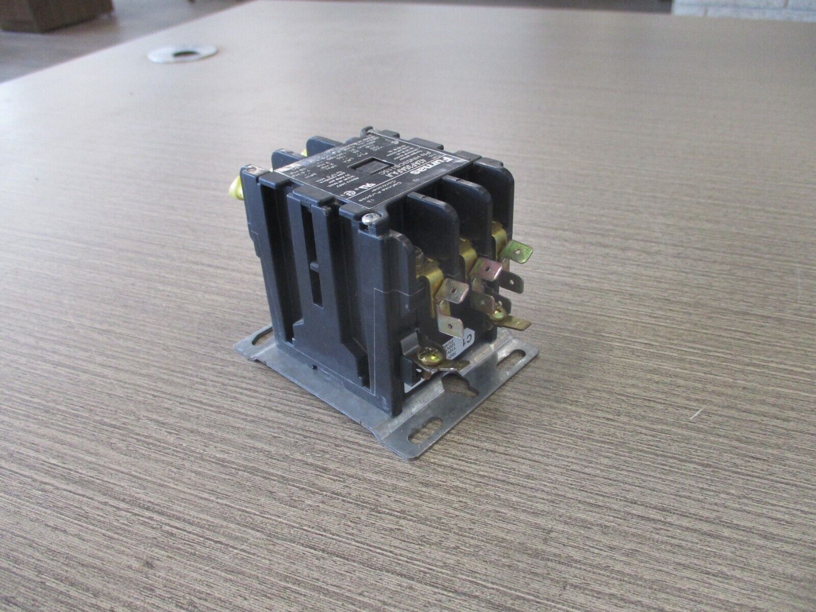 Furnas Definite Purpose Contactor 42AF35AFJI 120V Coil 25A 600V *Used*