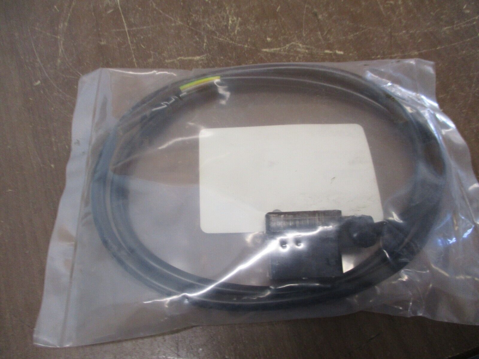 Unist DIN Connector 550280024 110-240VAC 2Ft Cable New Surplus