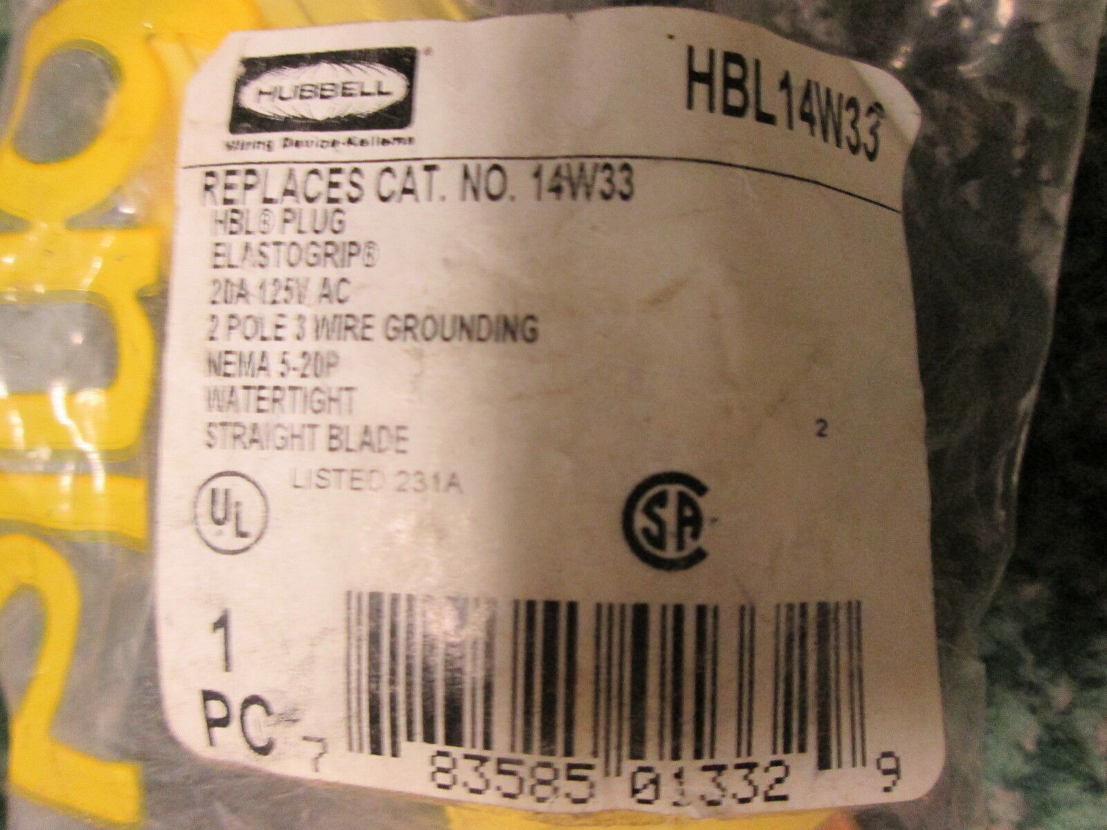Hubbell HBL14W33 NEMA 5-20P 20A 125V Watertight New Surplus