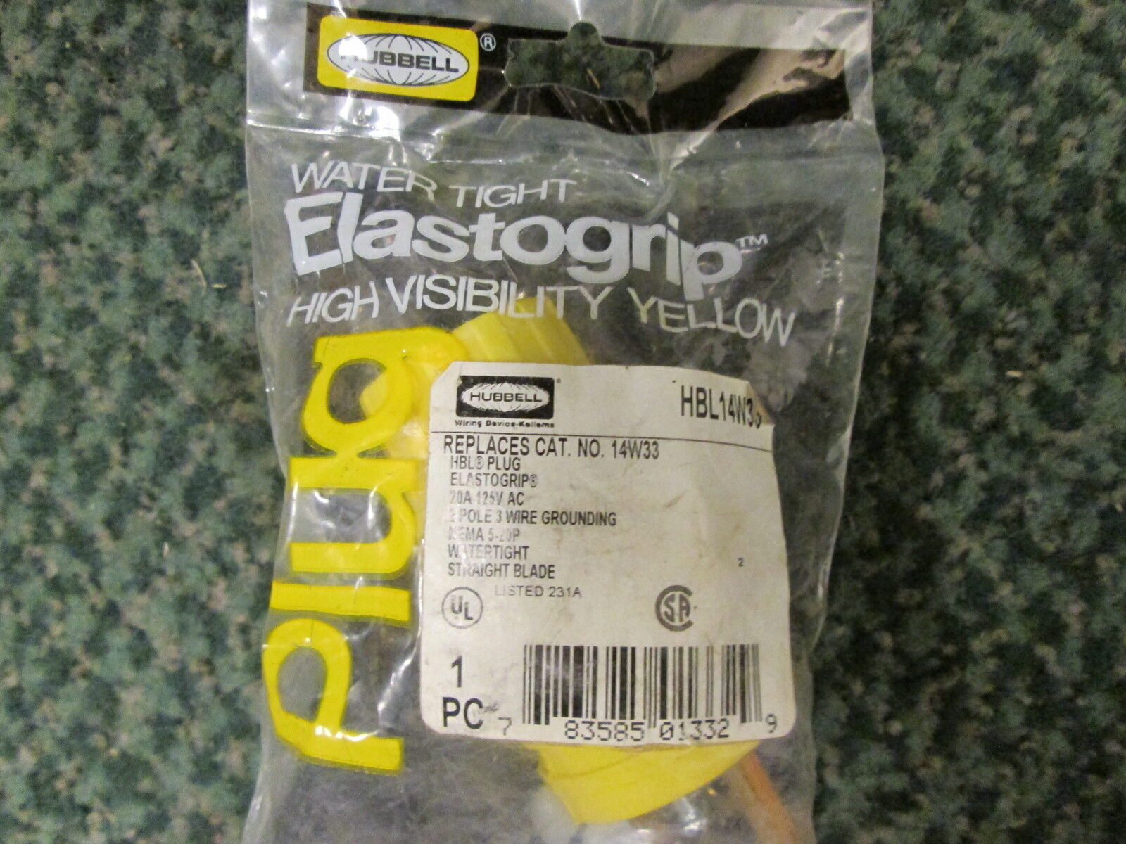 Hubbell HBL14W33 NEMA 5-20P 20A 125V Watertight New Surplus