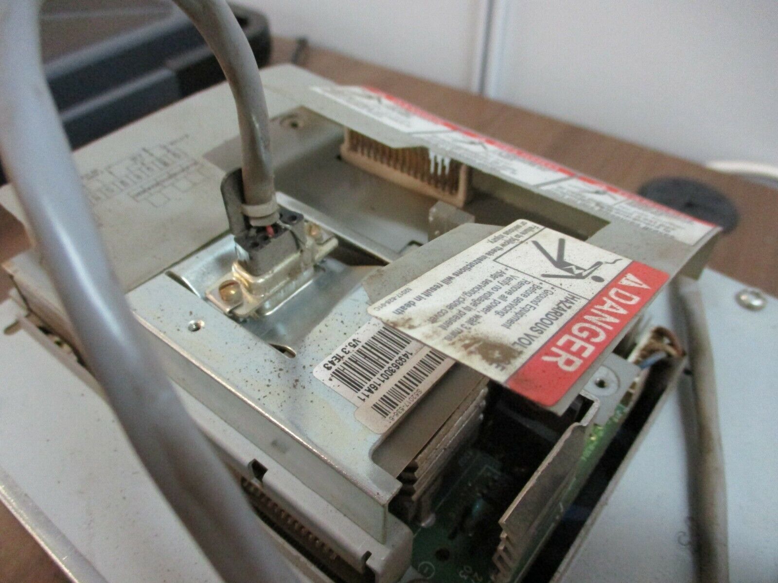 Square D AC Drive ATV58HU72N4XZS 3HP 3Ph "No Keypad, No Cover" Used