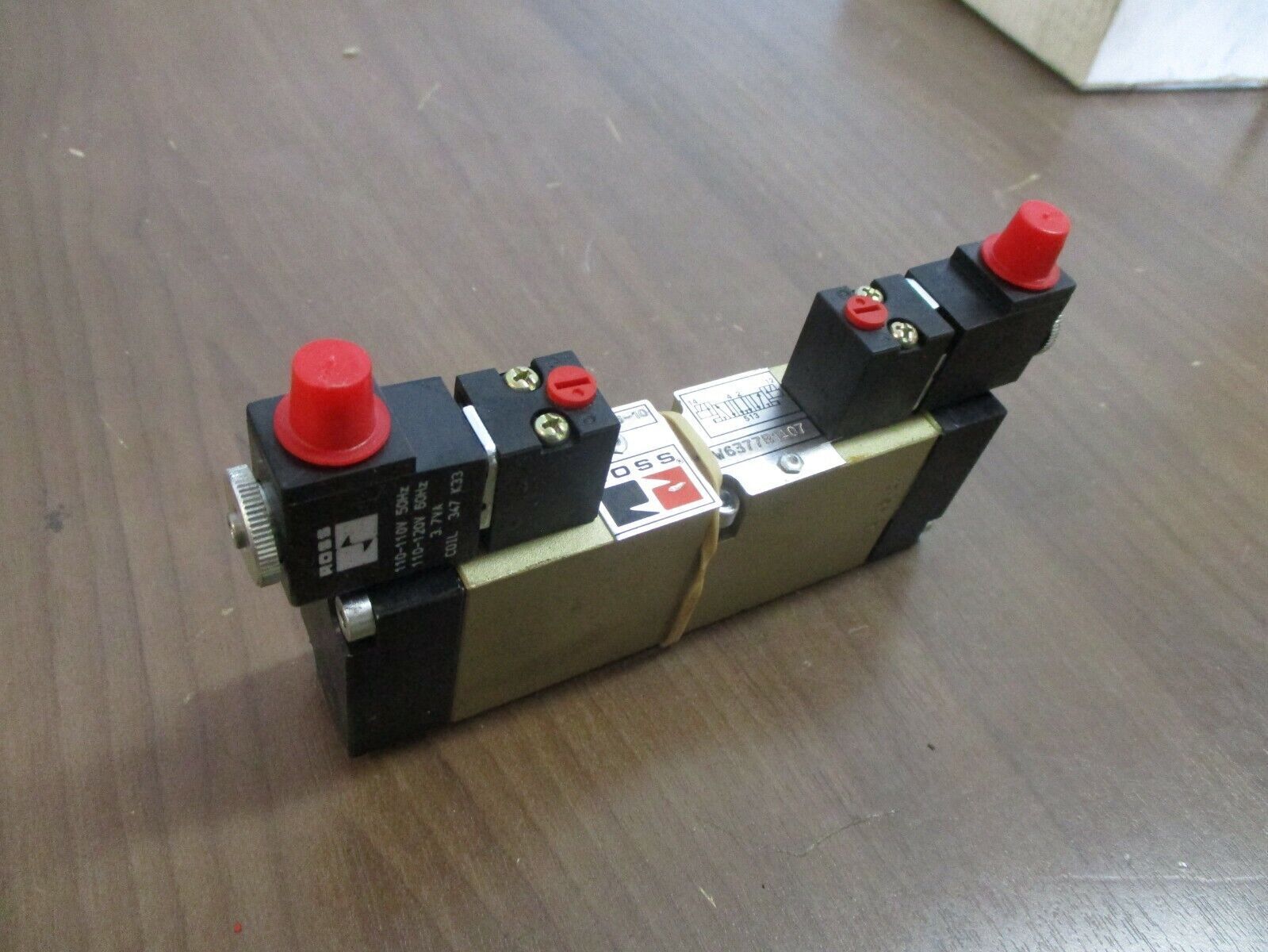 Ross Solenoid Valve W6377B1407 3.5-10 bar 110-120V 50/60Hz New Surplus
