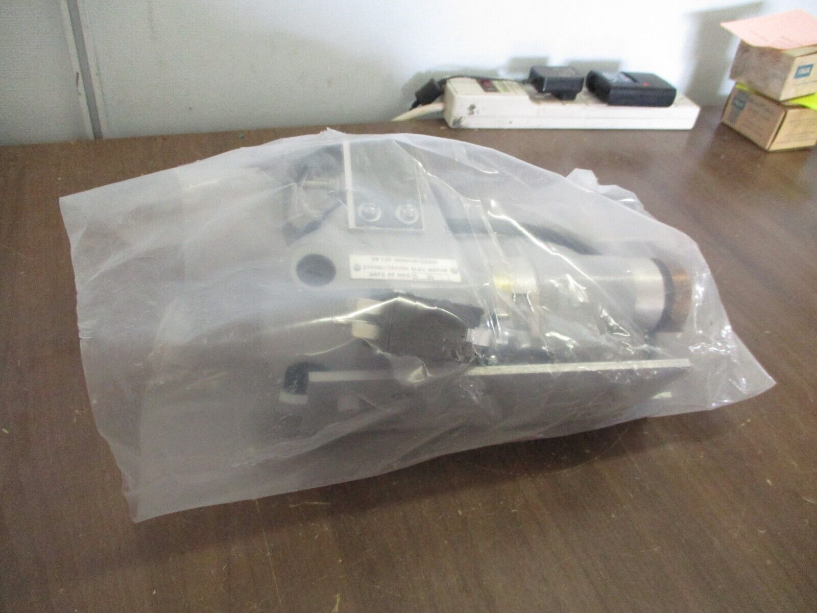 GE Elevating Motor 0685C0810G005 230VAC/250VDC *No Box* New Surplus