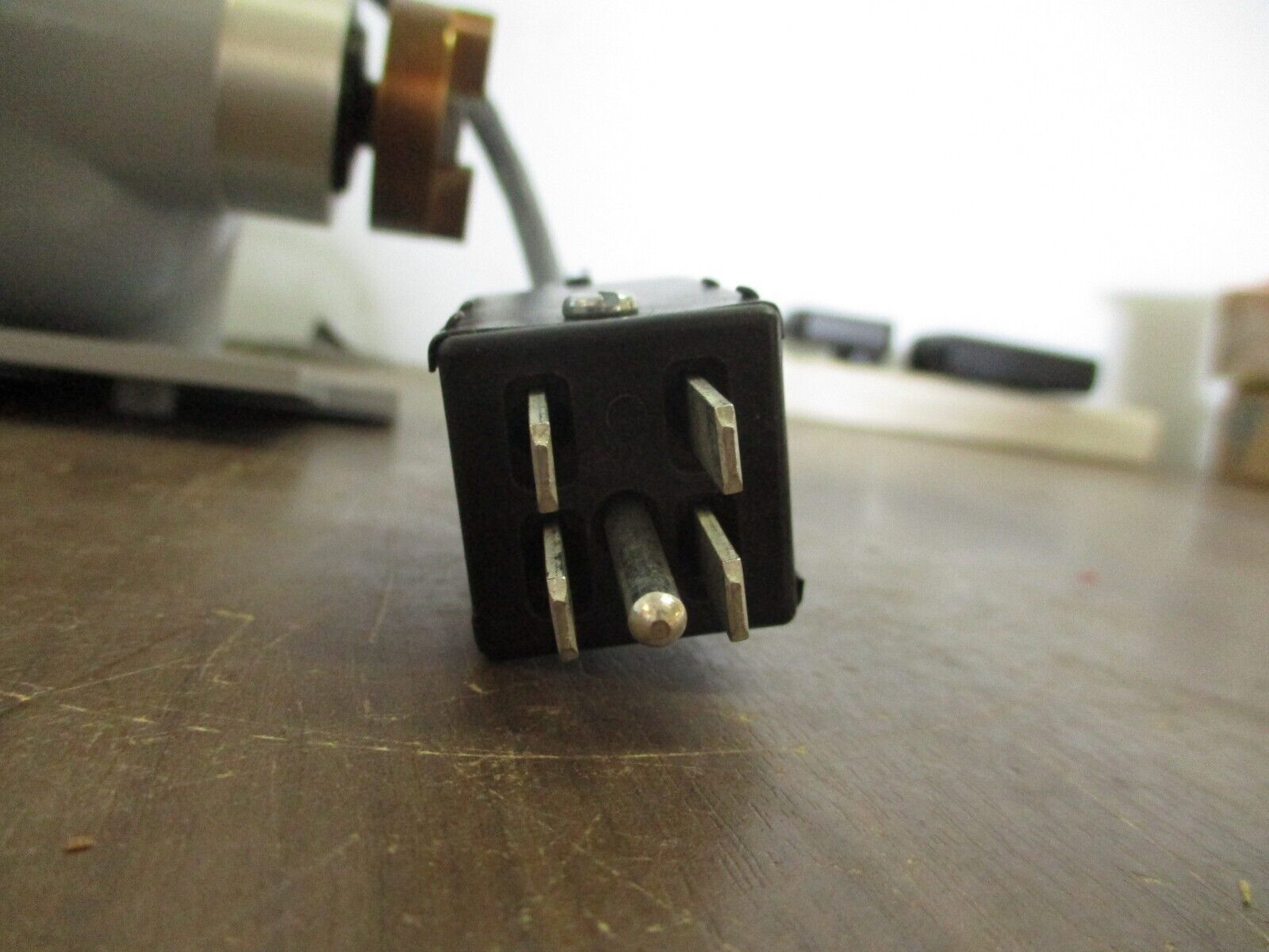 GE Elevating Motor 0685C0810G005 230VAC/250VDC *No Box* New Surplus