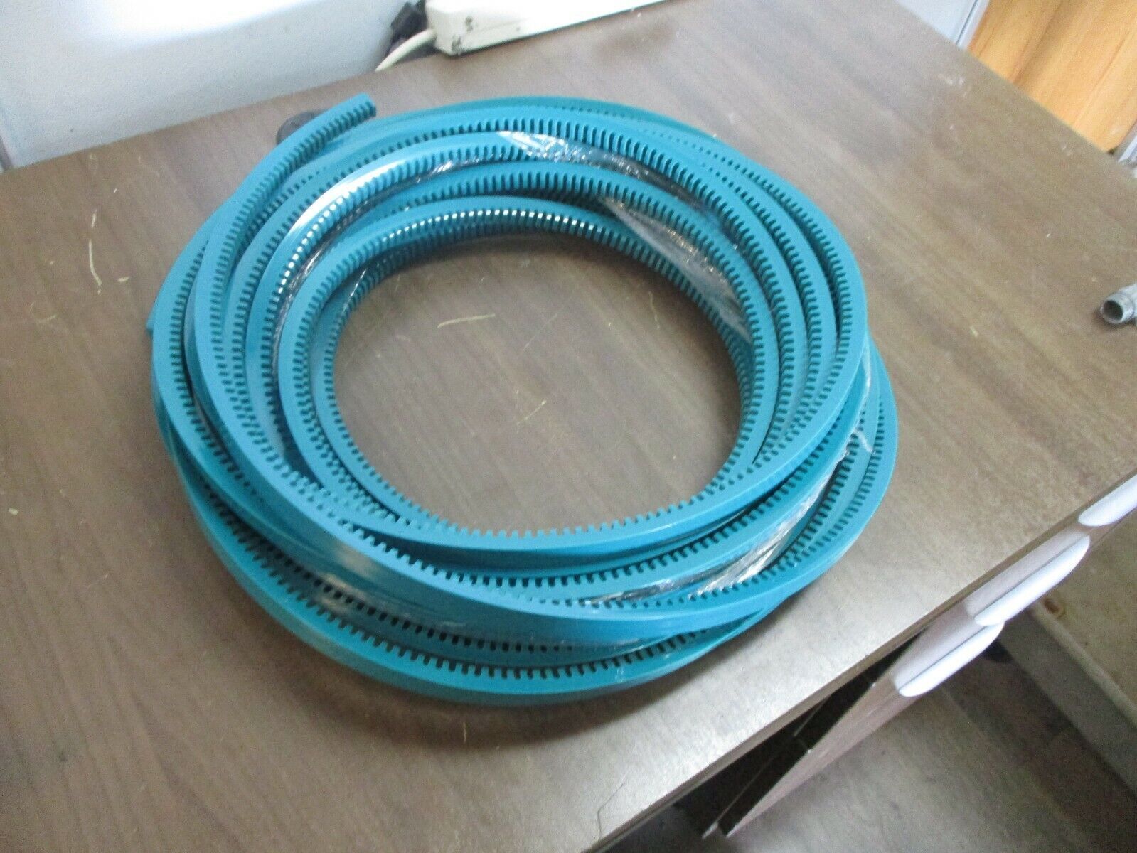 Fenner Drives Eagle Hyfen 95R Reinforced Polyurethane Belt 5230000 Approx: 47ft