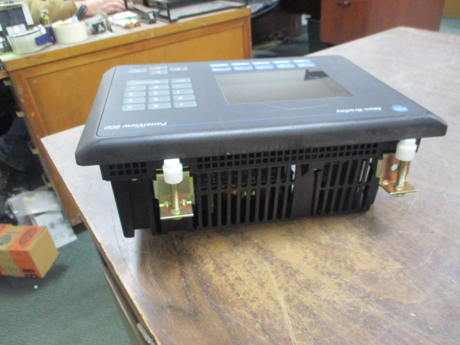 Allen-Bradley PanelView 600 2711-K6C1 Ser. B Rev. F FRN 4.00 100-240V 0.6-0.35A