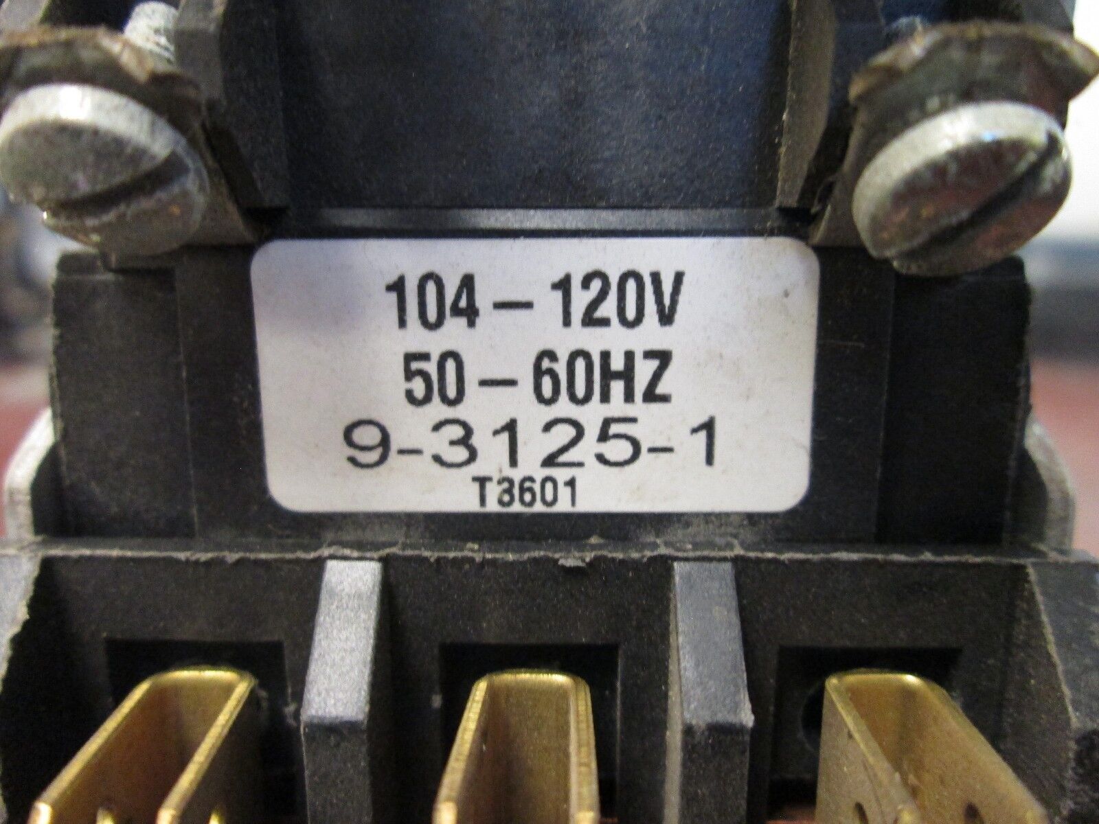 Cutler-Hammer Contactor C25DND330 104-120V Coil 30A Used