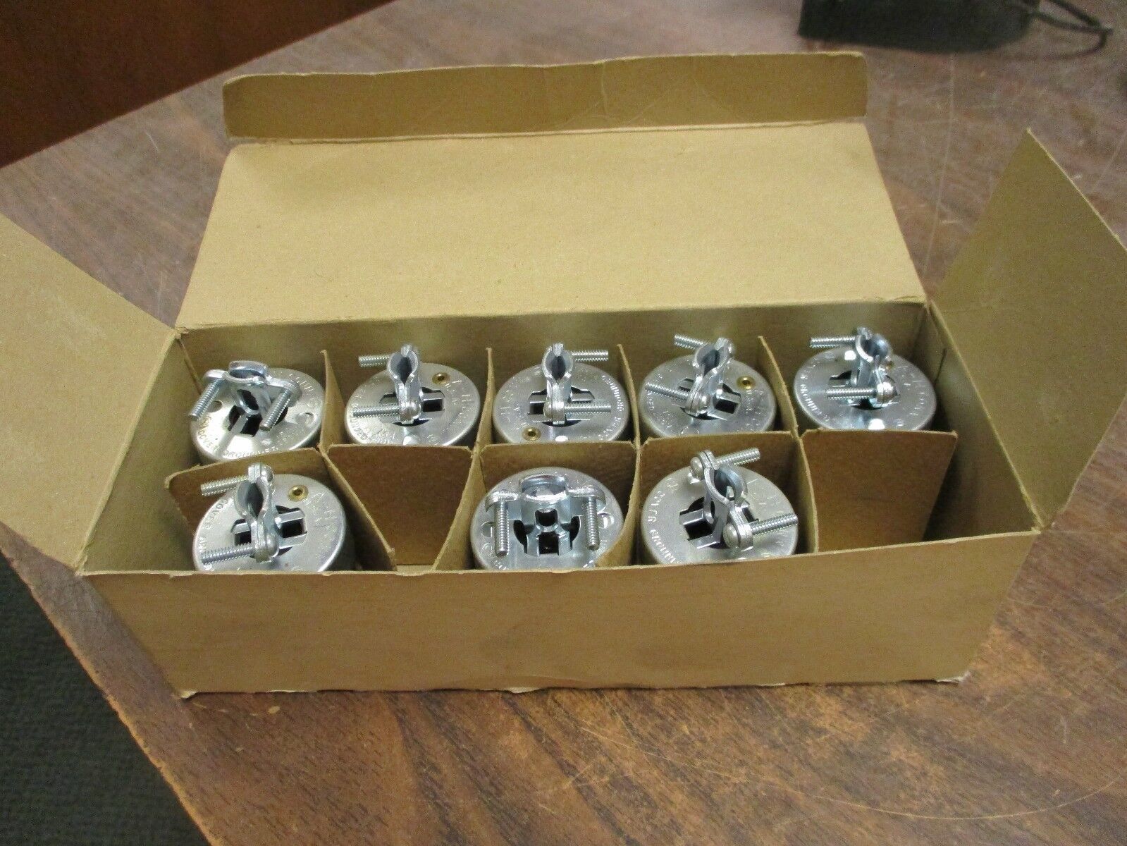 Arrow Hart Connector 5669 15A 250V *Box of 8* New Surplus