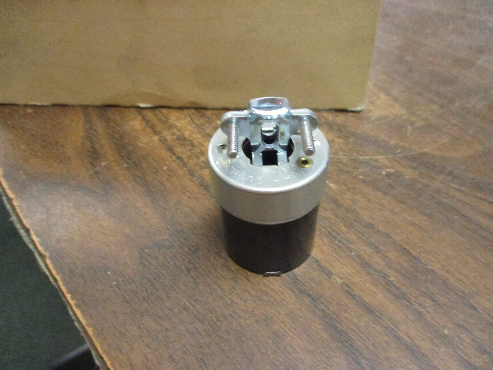Arrow Hart Connector 5669 15A 250V *Box of 8* New Surplus