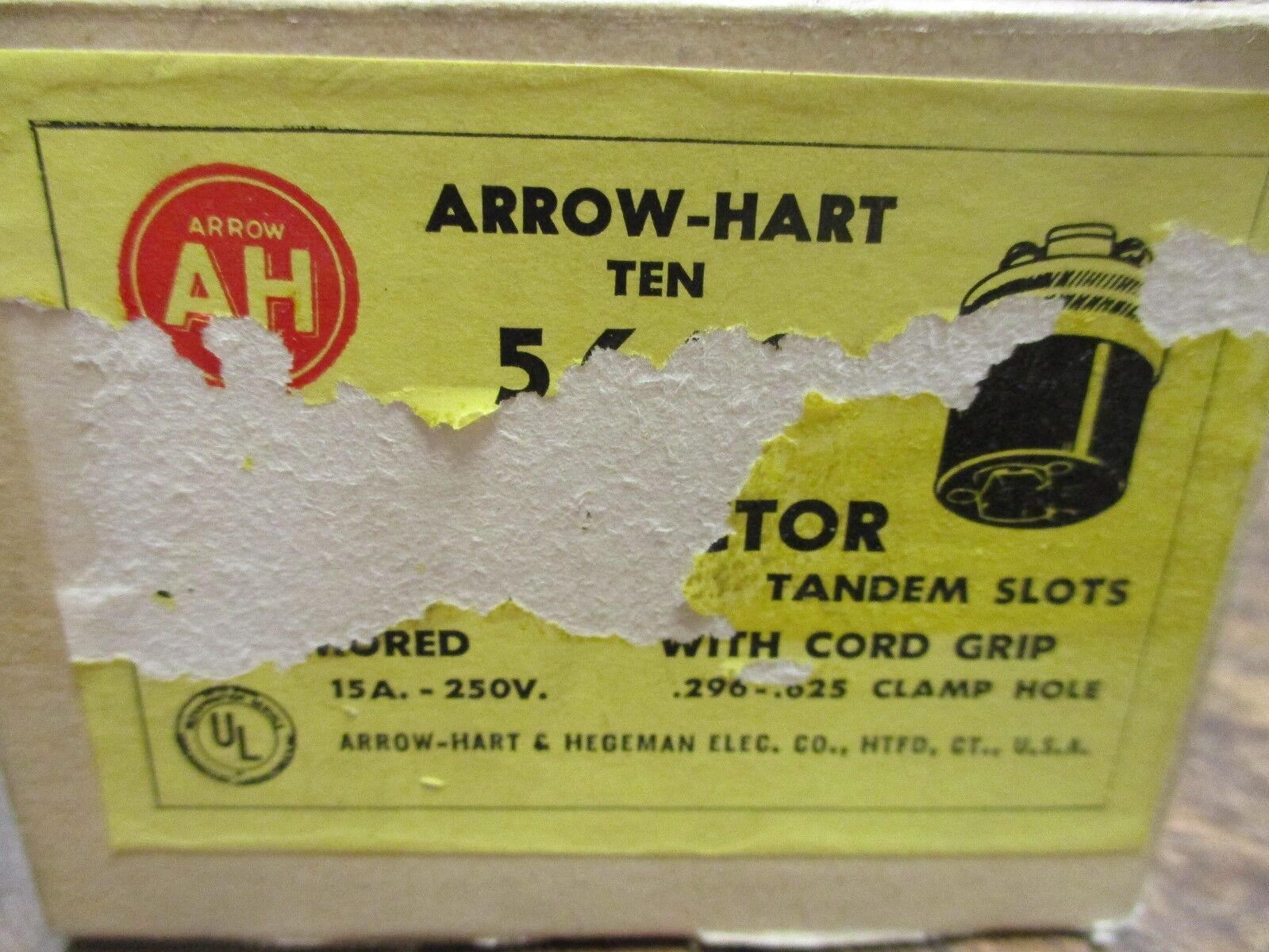 Arrow Hart Connector 5669 15A 250V *Box of 8* New Surplus