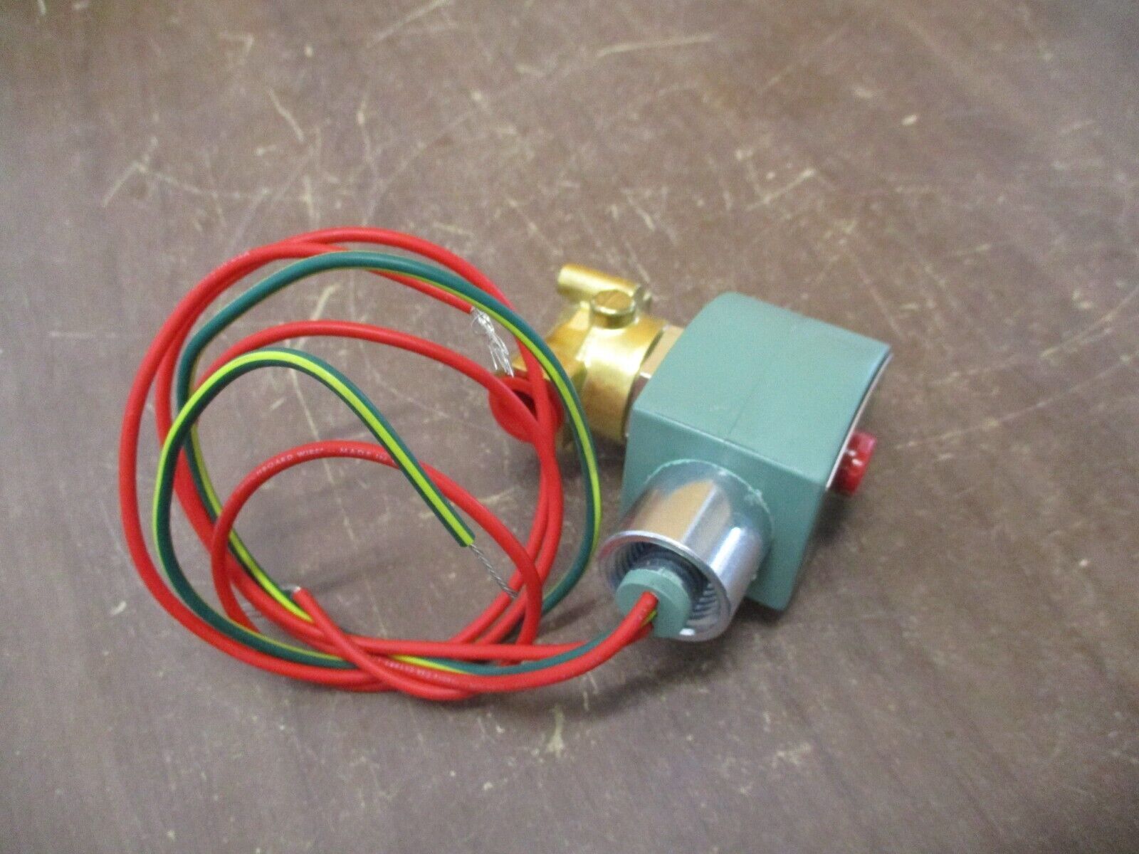 Asco RedHat Solenoid Valve 8262H022 120V Coil New Surplus