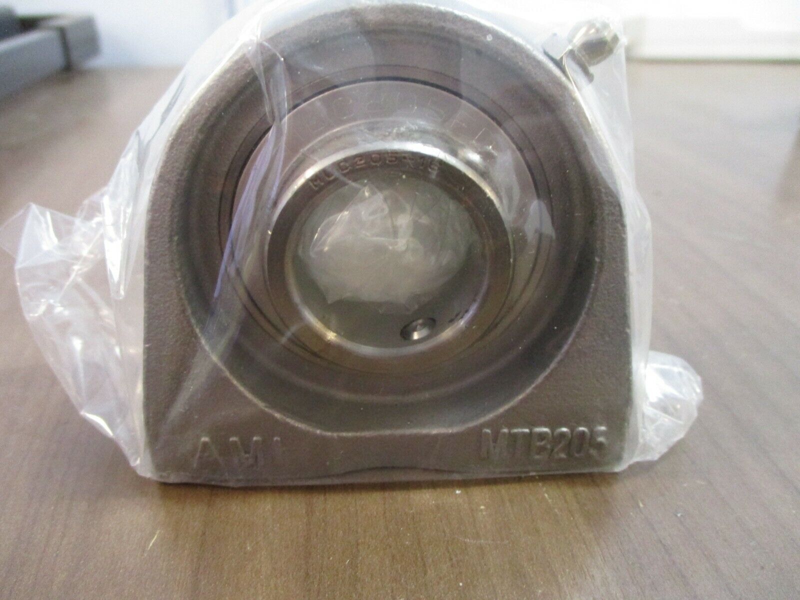 AMI Bearing MUCTB205-16 New Surplus