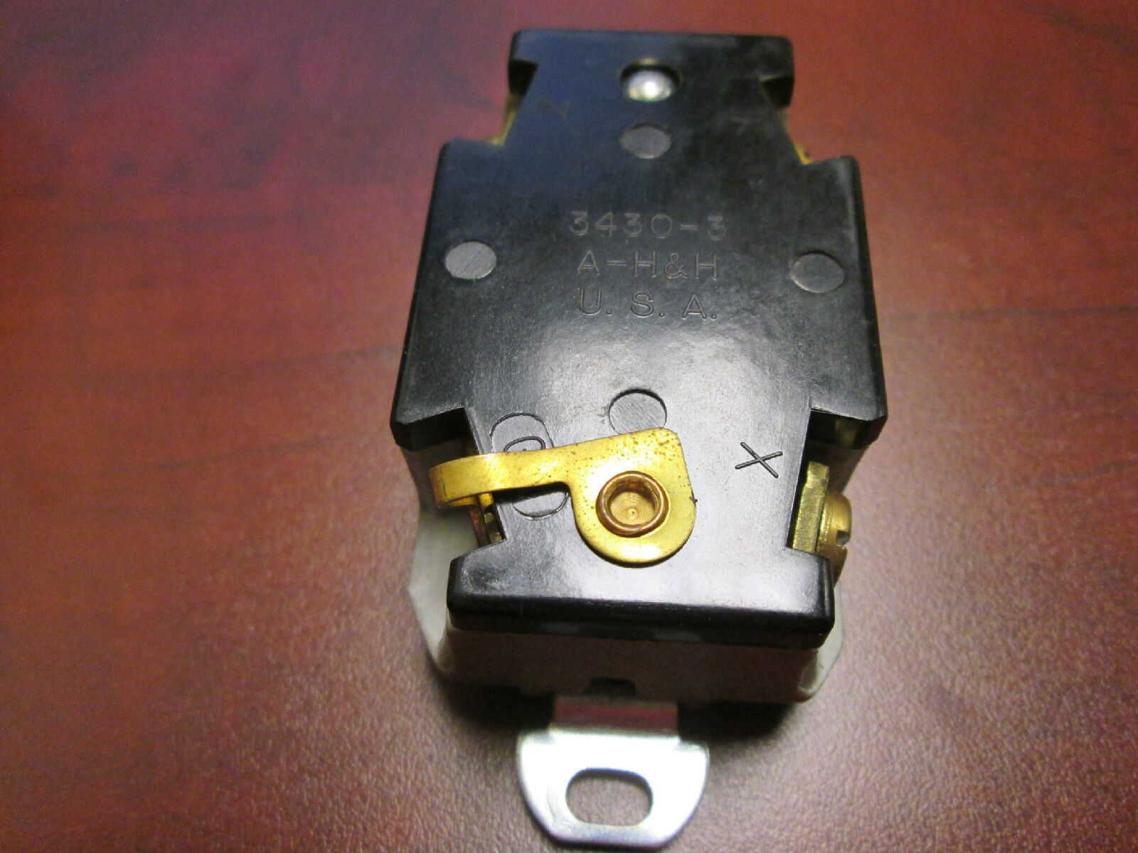 Arrow-Hart Receptacle 3430 New Surplus