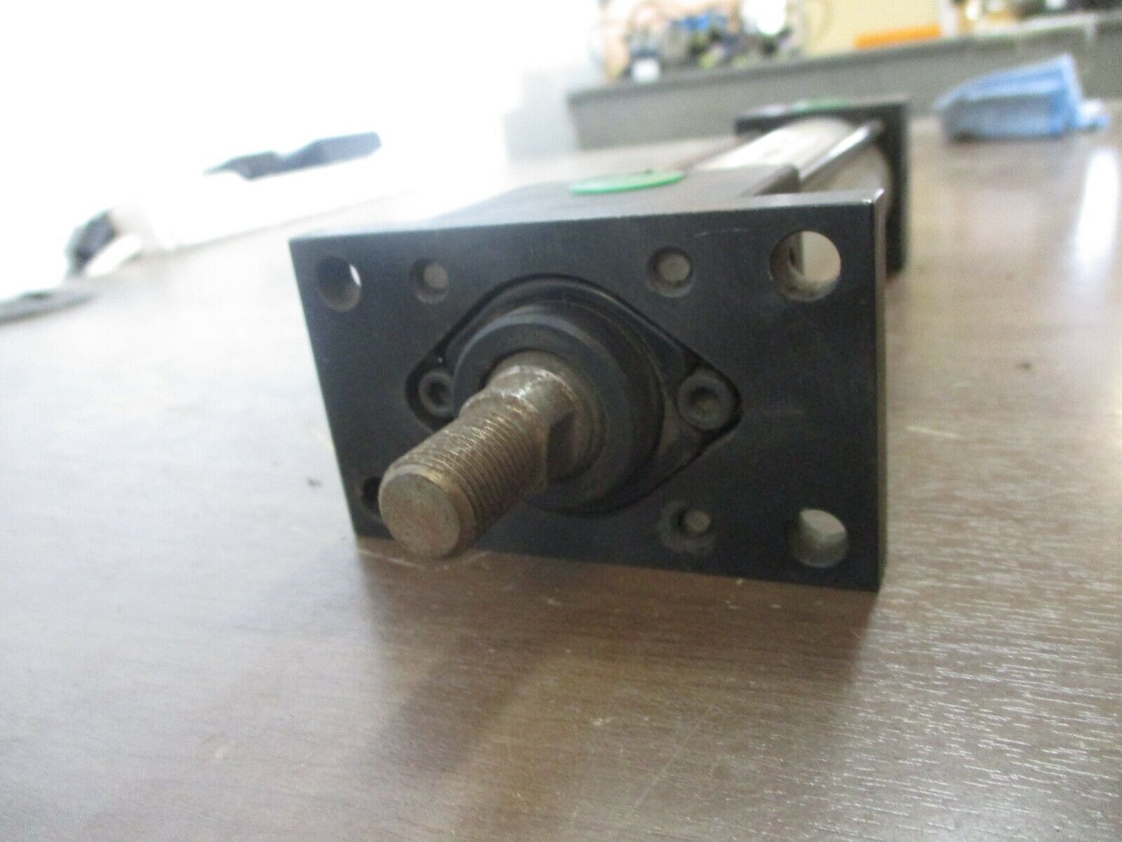 Numatics Actuator F1AK-04I2C-CAA2 250PSI Stroke: 4 1/2" Used