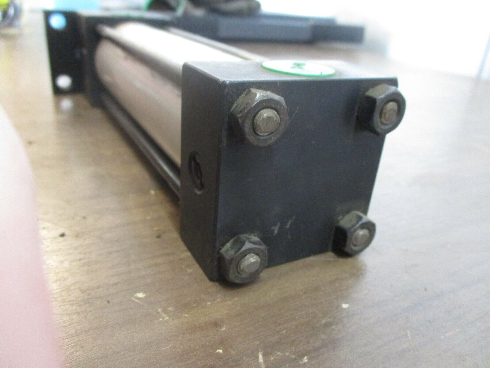 Numatics Actuator F1AK-04I2C-CAA2 250PSI Stroke: 4 1/2" Used