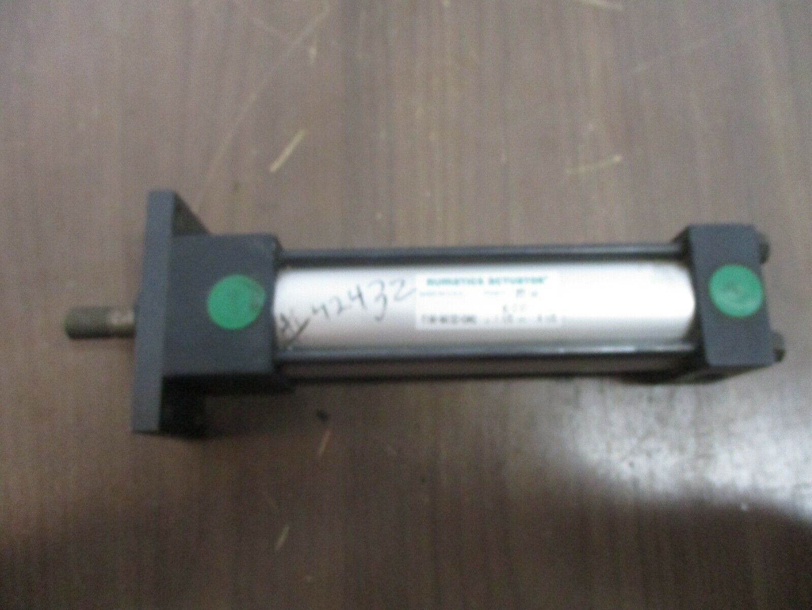 Numatics Actuator F1AK-04I2C-CAA2 250PSI Stroke: 4 1/2" Used