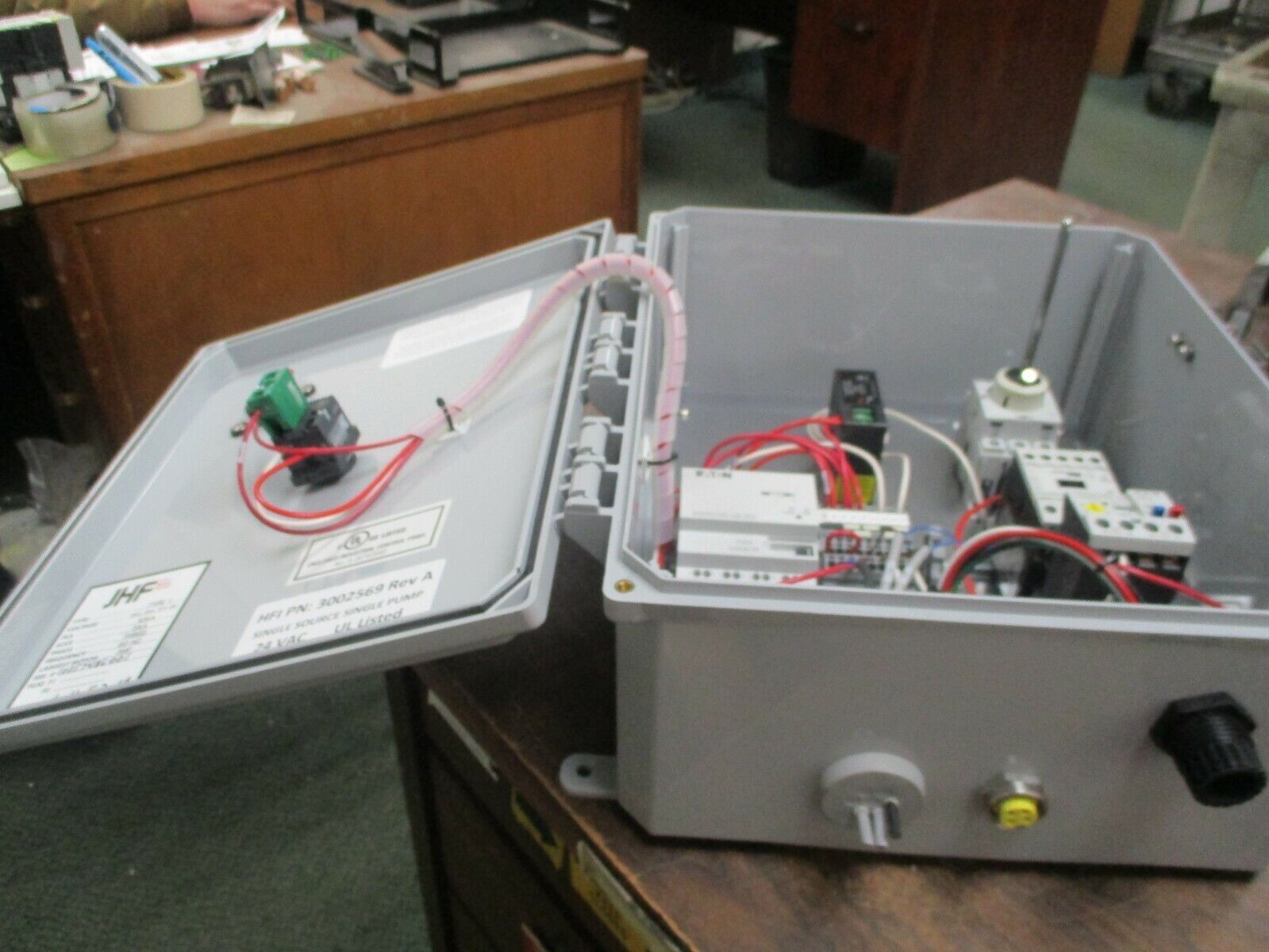 Eaton Type 3R Pump Controller 512-AB-RCX 24V Coil Trip: 4-20A Used