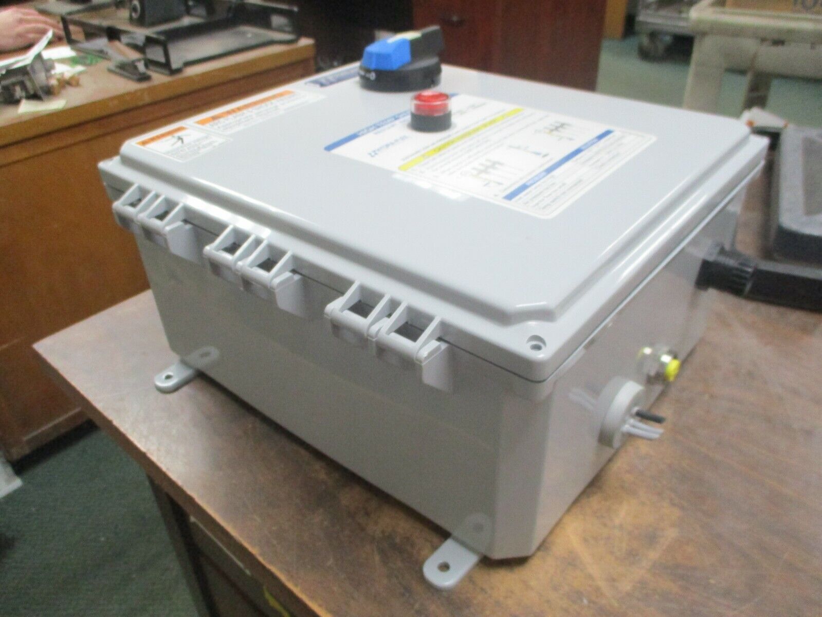 Eaton Type 3R Pump Controller 512-AB-RCX 24V Coil Trip: 4-20A Used