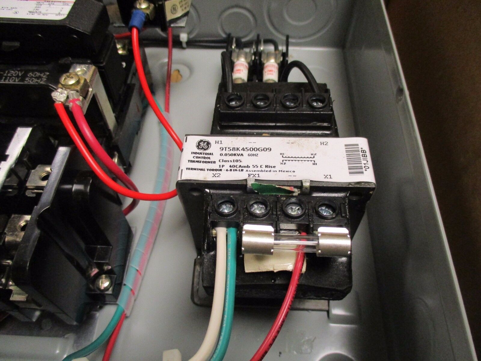 GE Enclosed Starter w/ Control Transformer CR308B18200AD188 Size 0 600V 18A