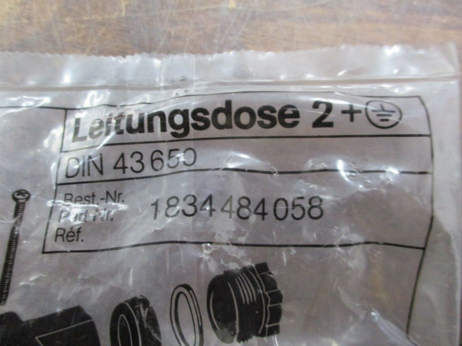 Bosch Valve Socket Connector 1834484058 New Surplus