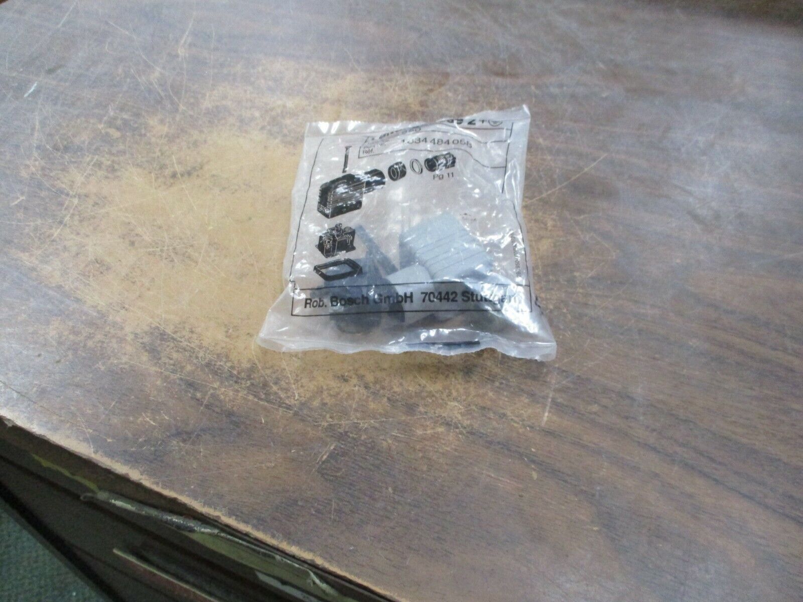 Bosch Valve Socket Connector 1834484058 New Surplus