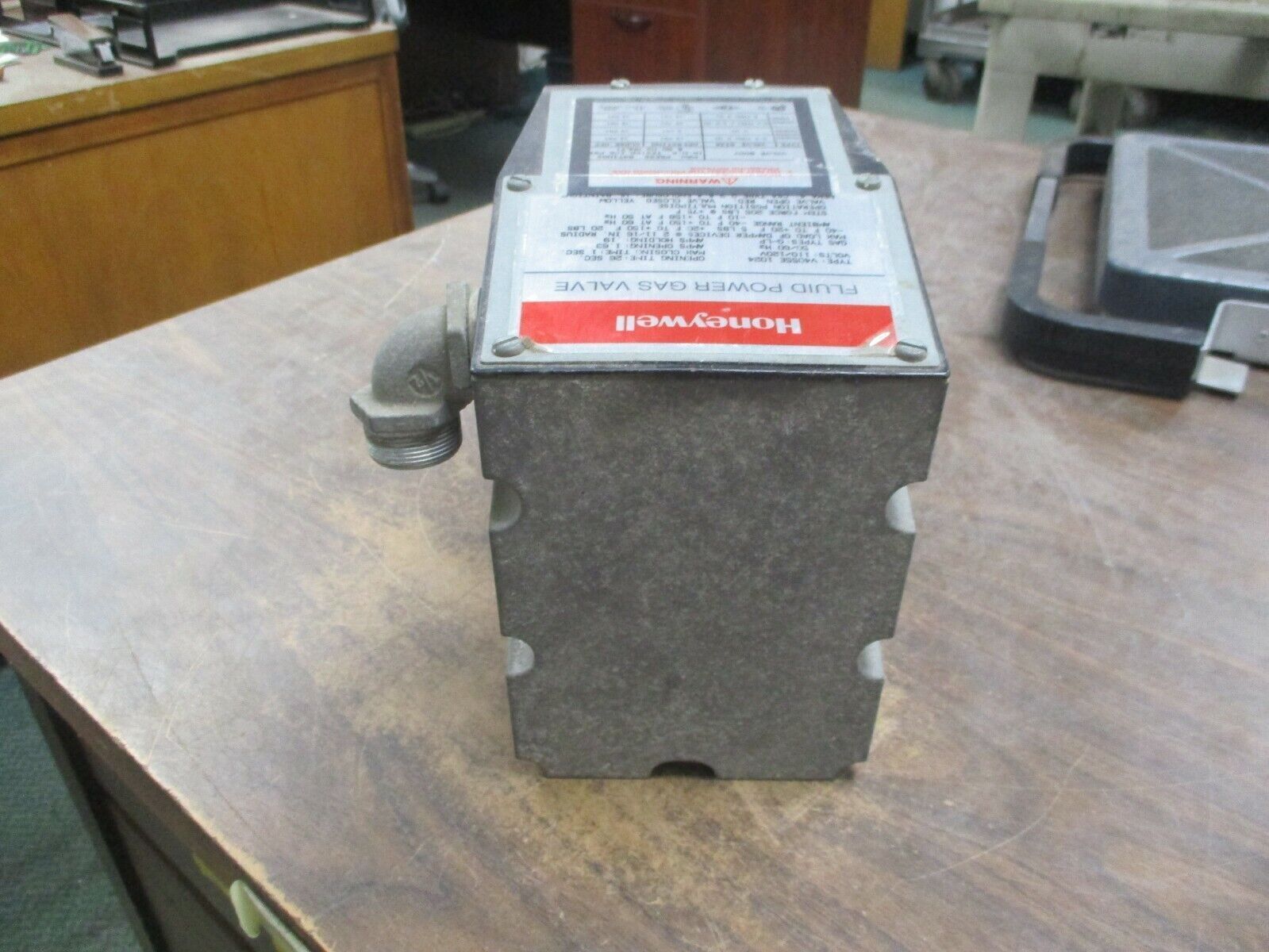 Honeywell Fluid Power Gas Valve Actuator V4055E 1024 110/120V 50/60Hz Used