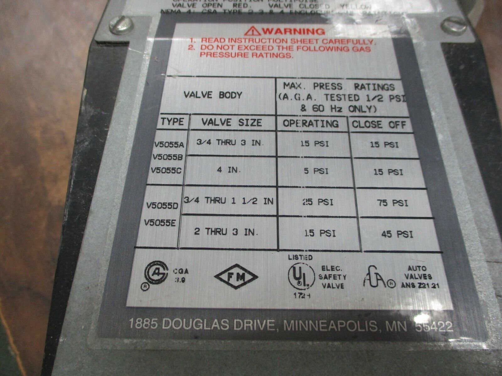 Honeywell Fluid Power Gas Valve Actuator V4055E 1024 110/120V 50/60Hz Used