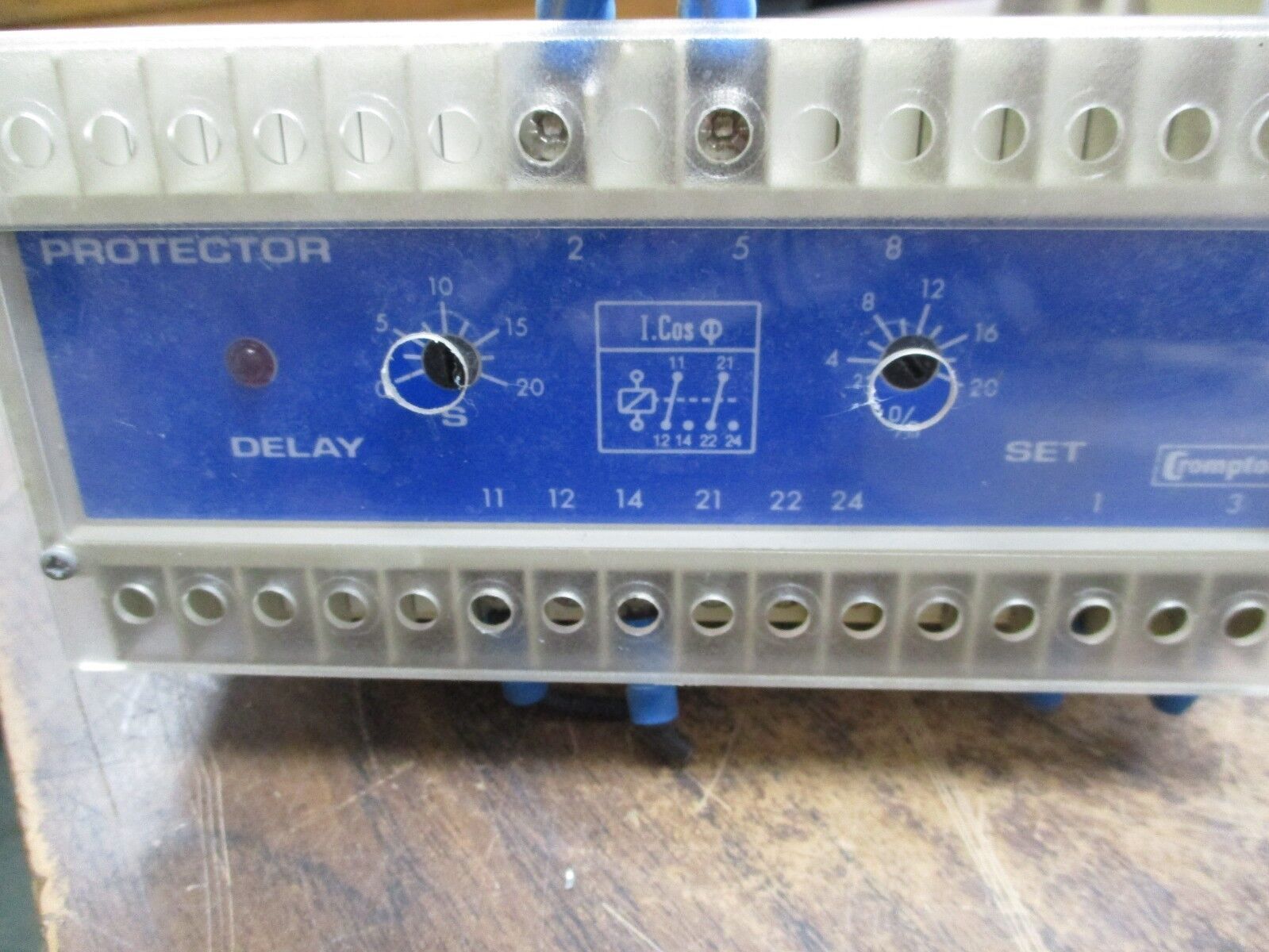 Crompton Protector Time Delay Relay 256-PASU 240V L-N 5A 60Hz Used