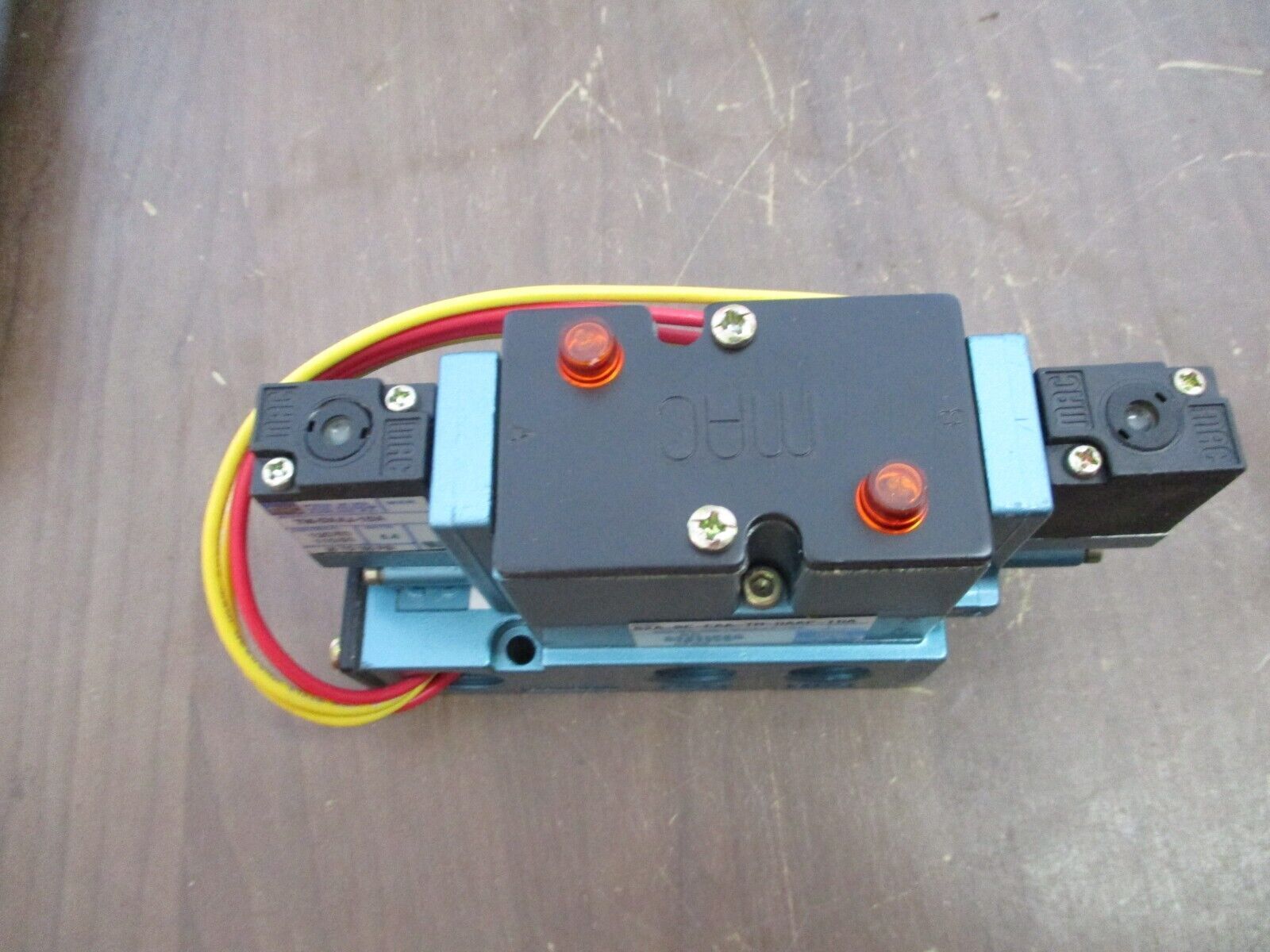MAC Solenoid Valve 82A-BC-CAA-TM-DAAP-1DA VAC-150PSI Used