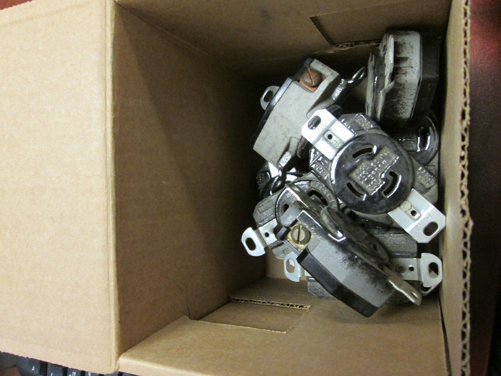 Misc Receptacle, 30A 250V, Lot of 10