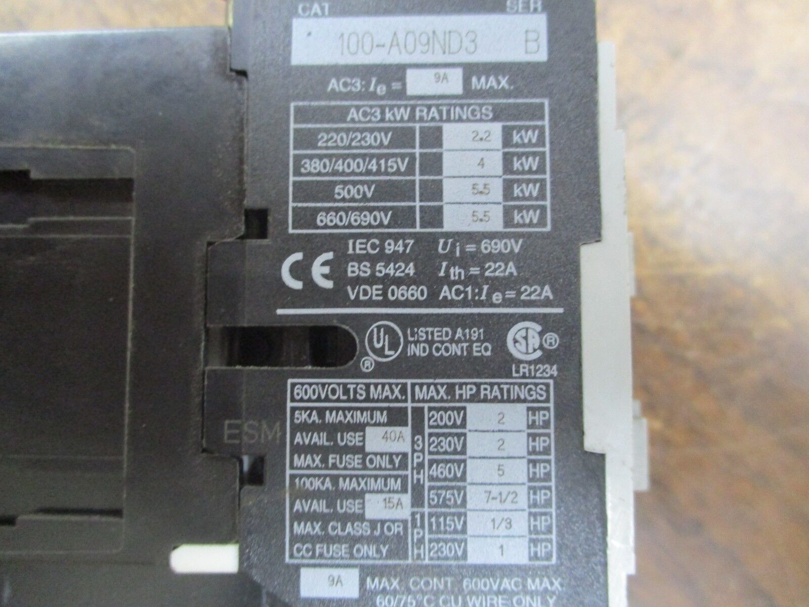 Allen-Bradley Starter 100-A09ND3/193-A1E1 120V Coil 9A 600V Trip: 1.6-5.0A Used