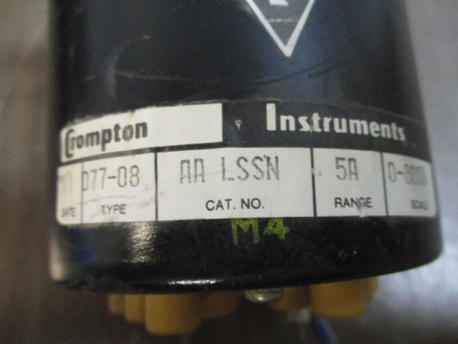 Crompton / Gould Type 077-08 AC Ammeter AA LSSN Range: 0-800A Used