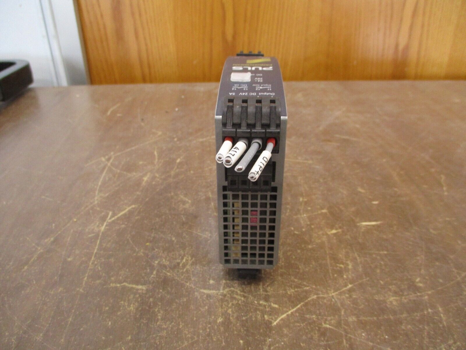 Puls Dimension DC/DC Converter CD5.241-S1 Input: 24VDC 7A Used