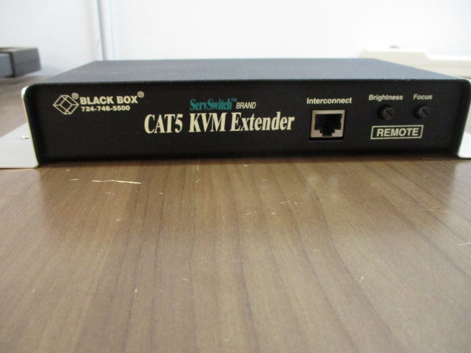 Blark Box ServSwitch CAT5 kvm Extender ACU1002A Ver. 44S49A/S21 Used