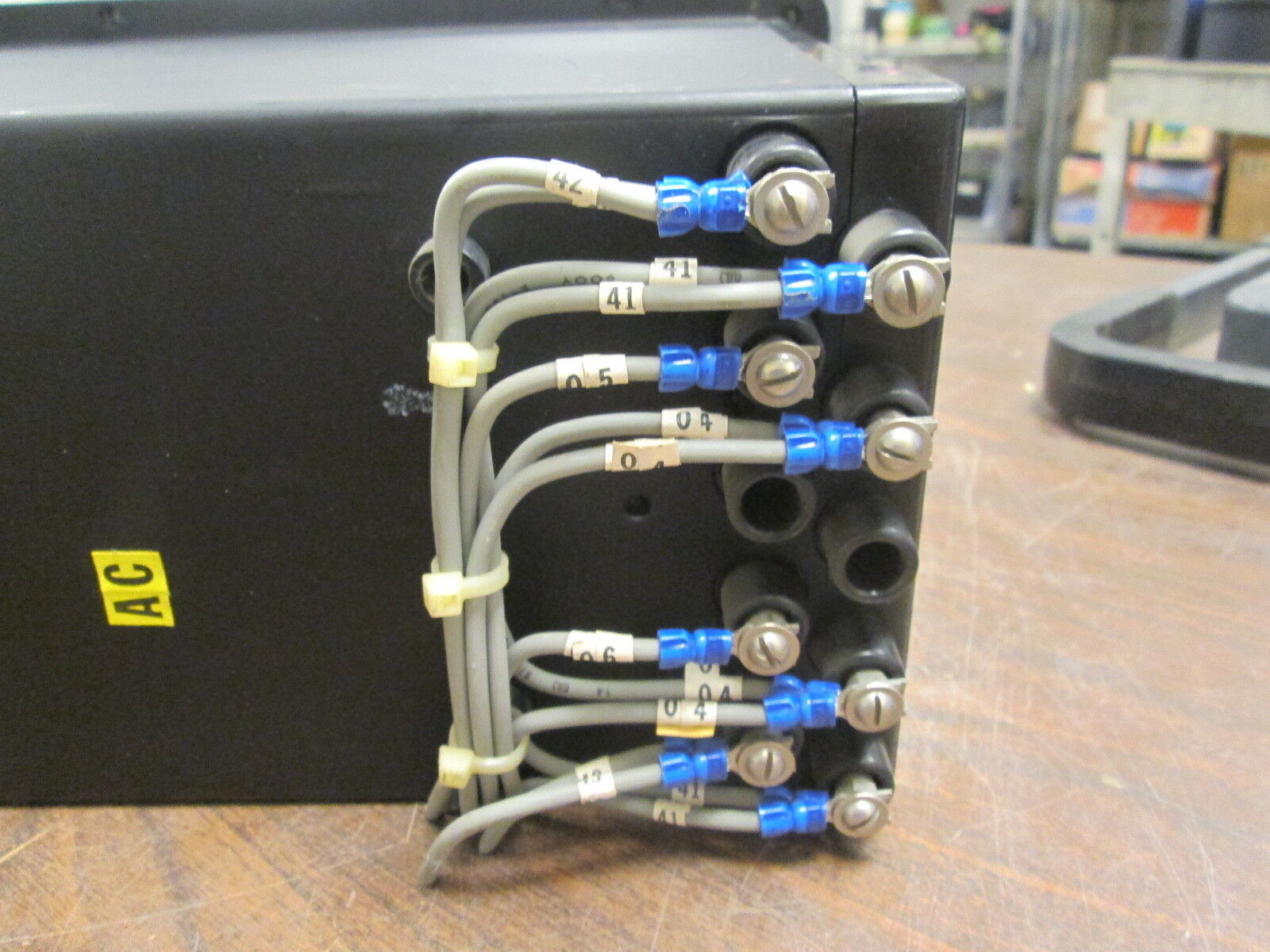 GE Type DSM-64 Kilowatthour Meter 701X2G252 3Ph 60Hz Used