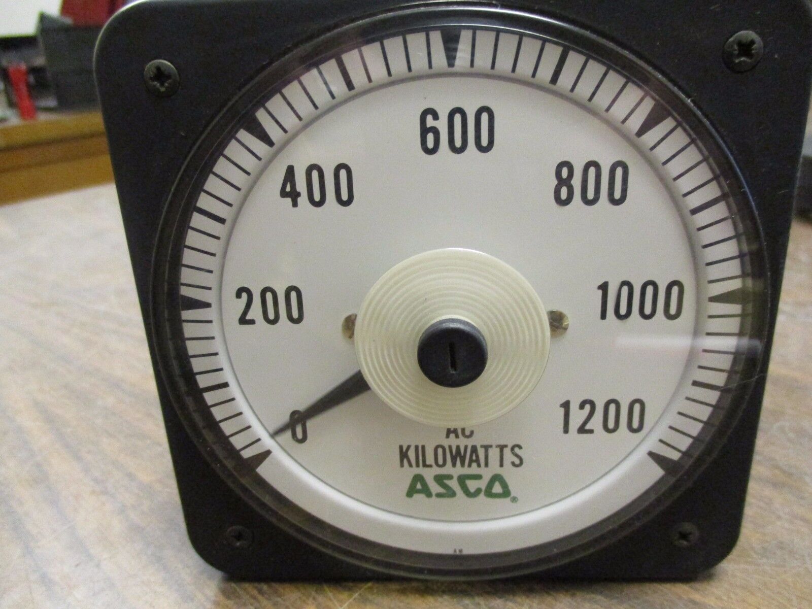 ASCO Kilowatt Meter BLS-97708-079-D-R Range: 0-1200KW Used