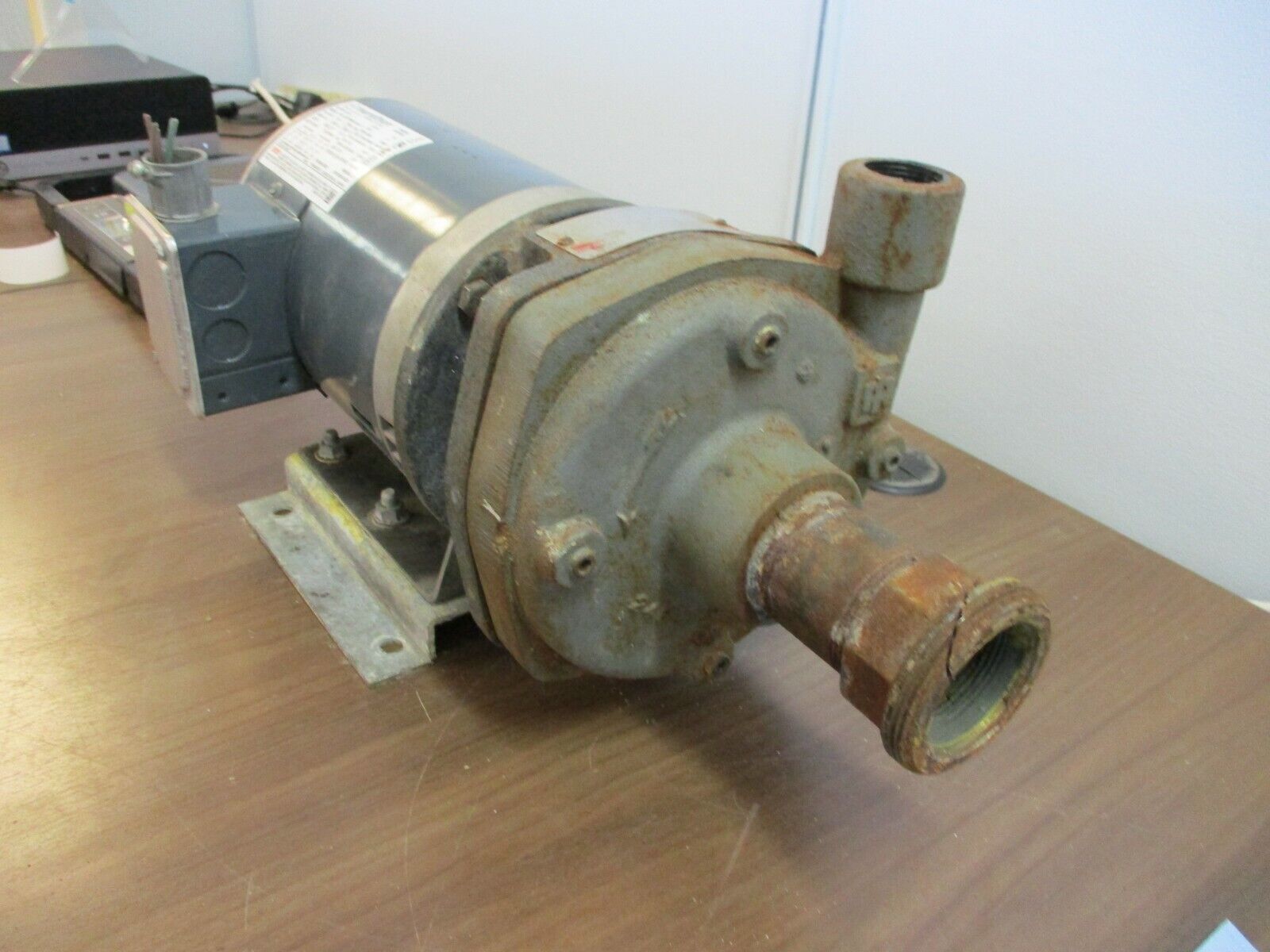 Flowserve SMP-2000 Pump P-296A Size: 1x5 3-2-B 3HP 3490 RPM 208-230/460V Used