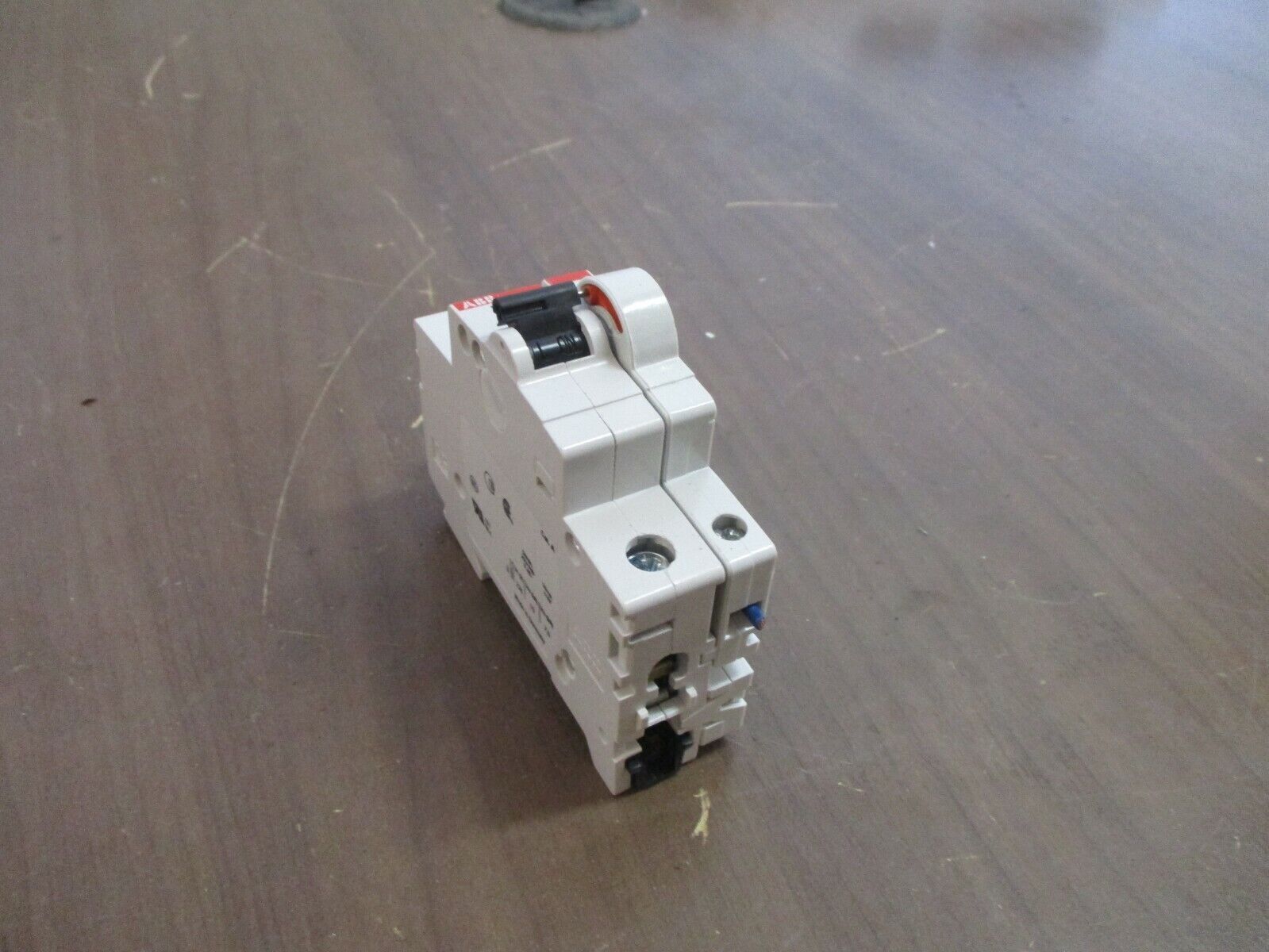 ABB Circuit Breaker w/ Aux Contact S 201 K2A 2A 230/400V 1P S2C-H6R Aux Contact