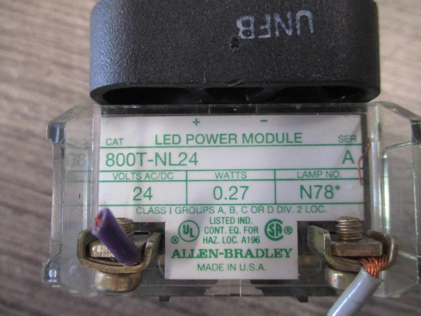 Allen-Bradley Pilot Light 800T-QL24A Ser. T Red 24V AC/DC Type 4,13 Used