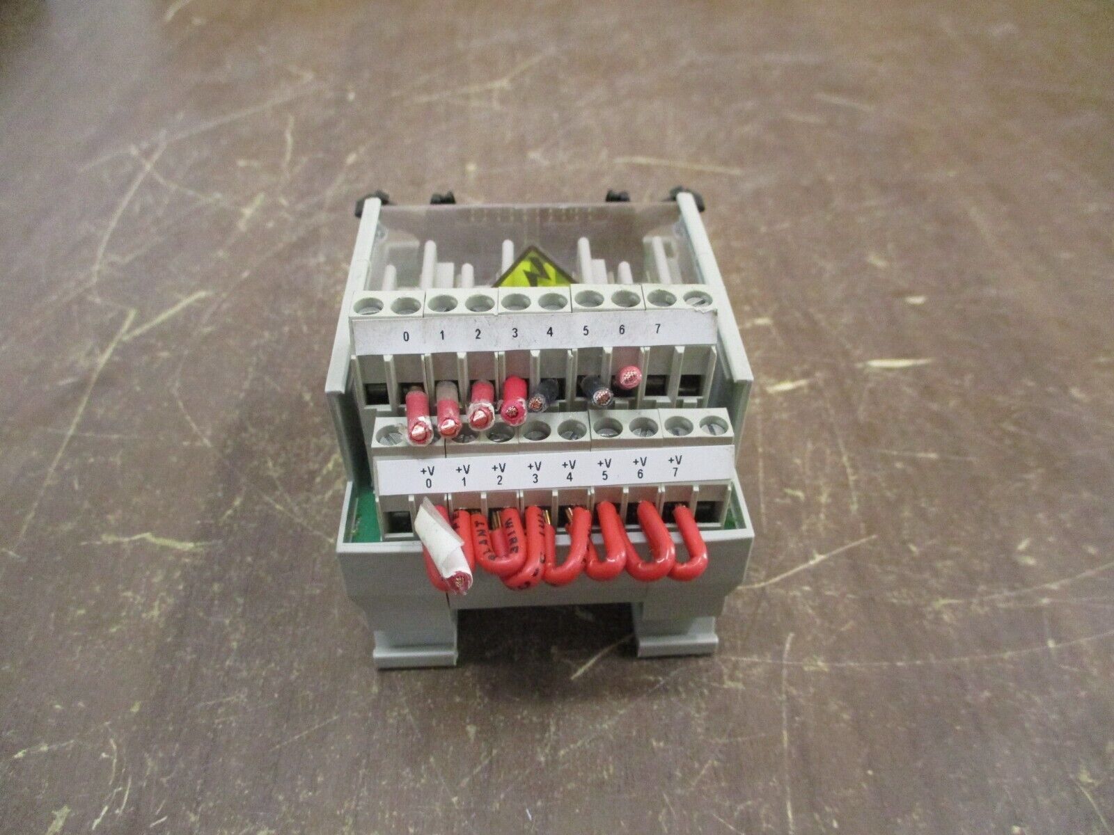 Allen-Bradley Isolated Fusible IFM 1492-IFM20F-FS120-2 85-132V AC/DC 20PT Used