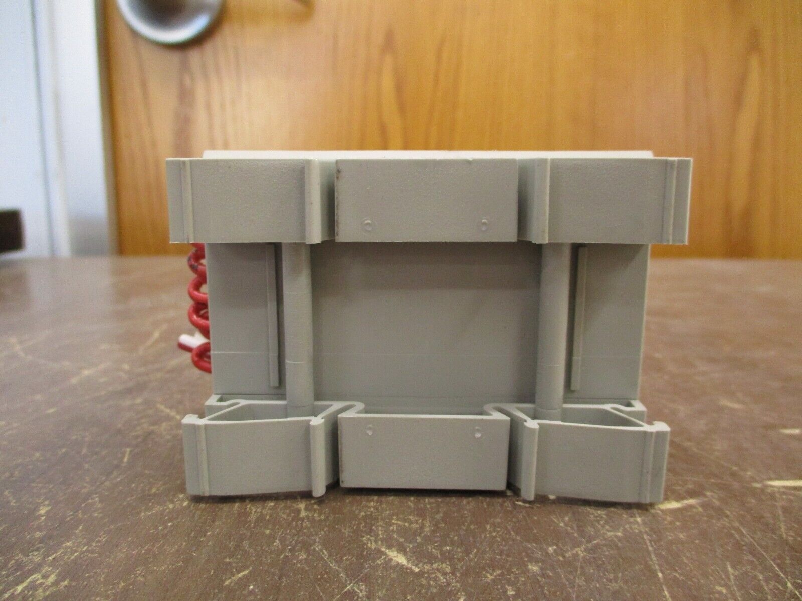 Allen-Bradley Isolated Fusible IFM 1492-IFM20F-FS120-2 85-132V AC/DC 20PT Used