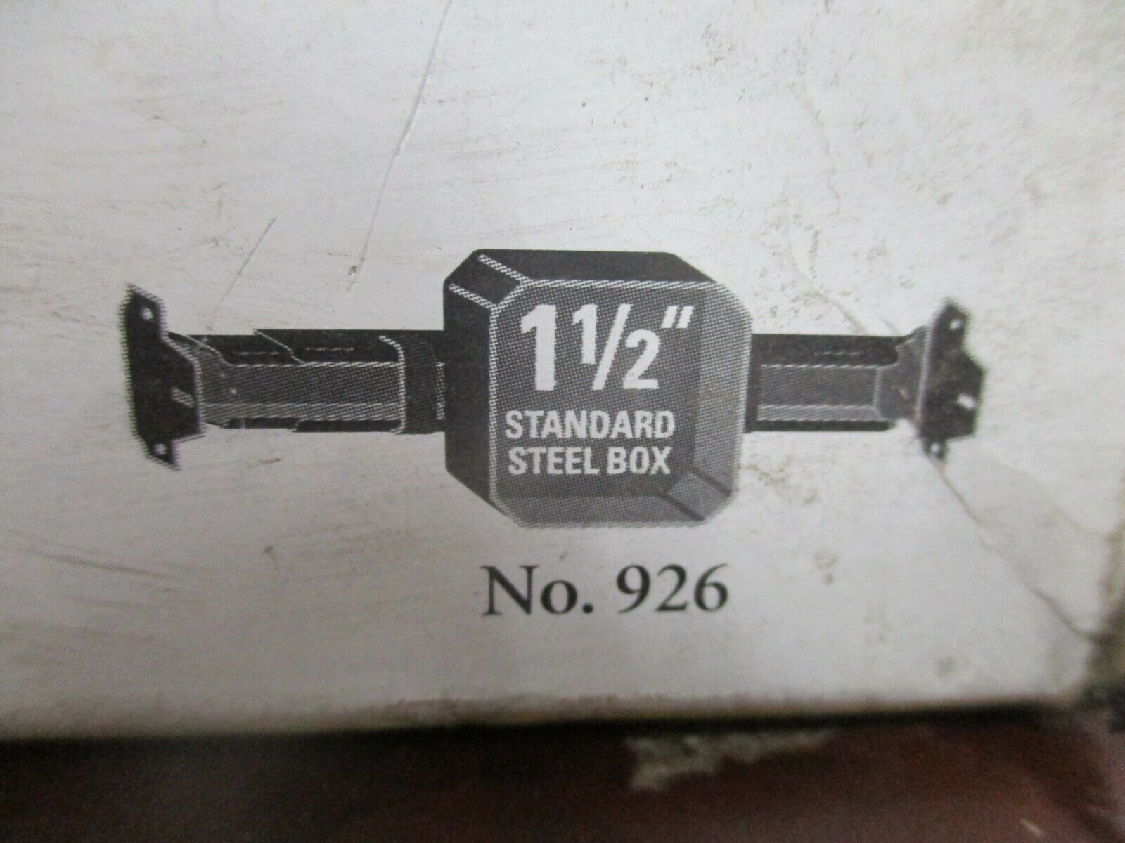 Hubbell KWIK-Brace Ceiling Brace & Box Kit 401304 1-1/2" Box New Surplus