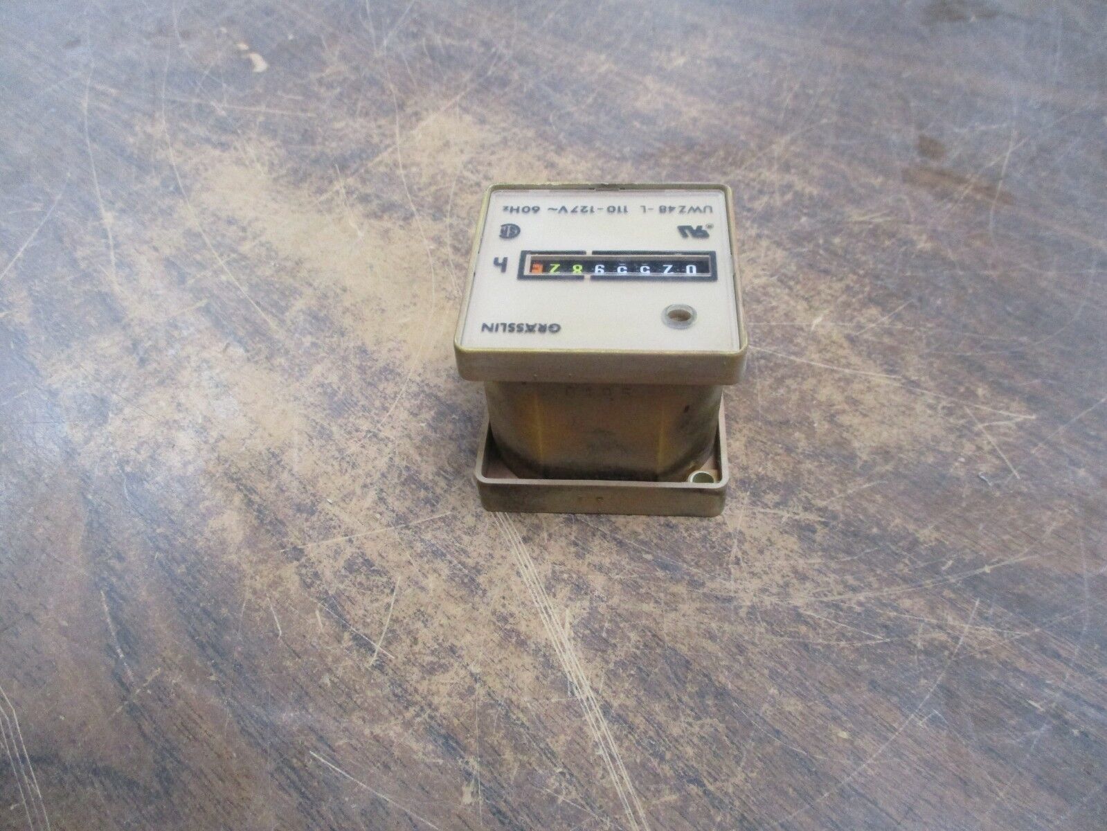 Grasslin Hour Meter UWZ48-L 110-127V 60Hz Used