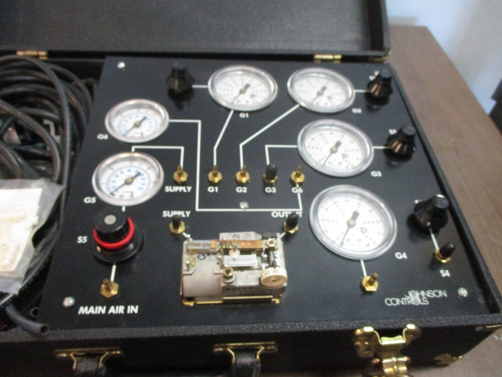 Johnson Controls Room Temperature Monitor T-4002 Used