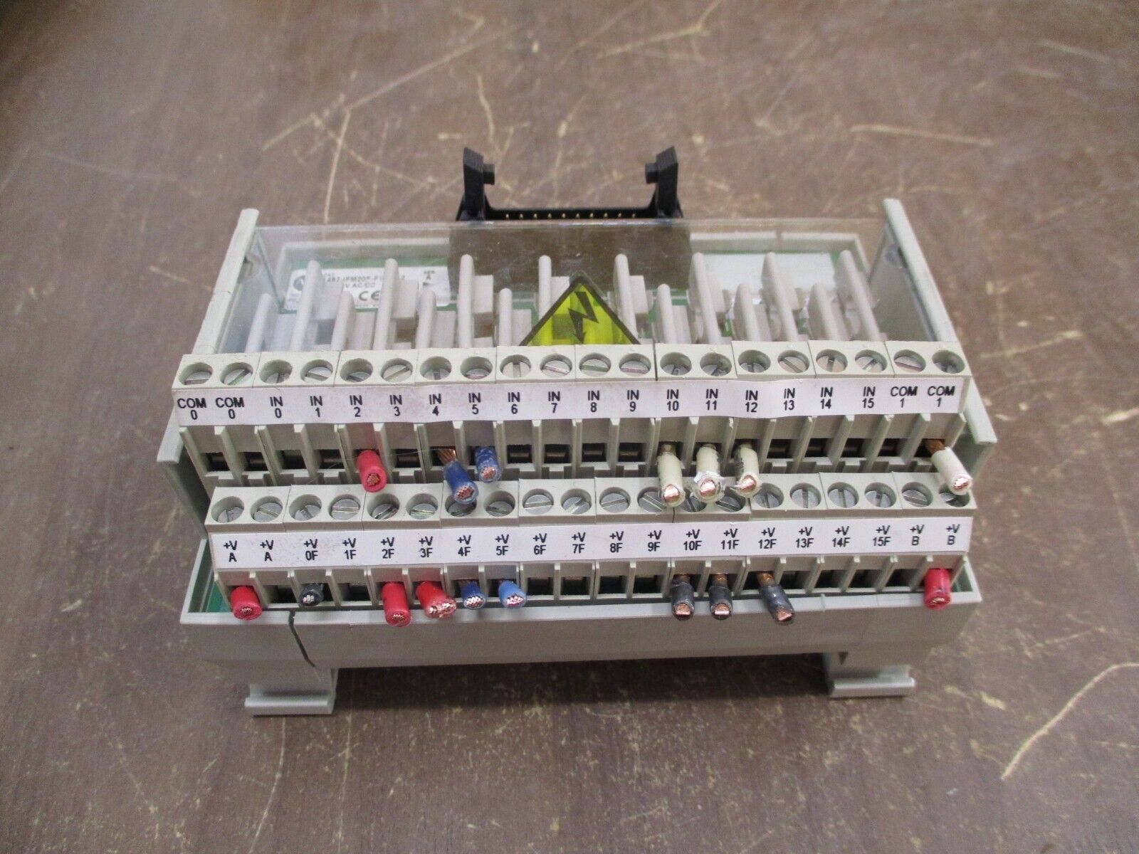 Allen-Bradley Fusible Digital IFM 1492-IFM20F-F120A-2 Ser. A 85-132V AC/DC 20PT