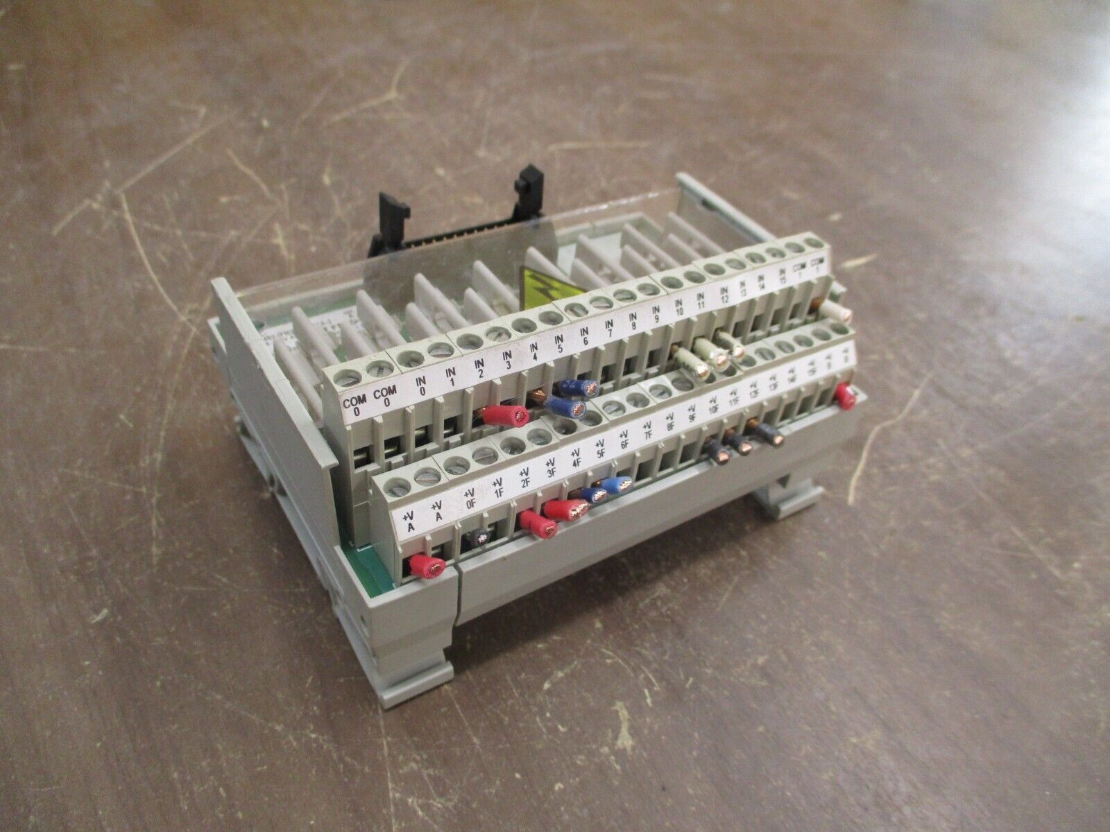 Allen-Bradley Fusible Digital IFM 1492-IFM20F-F120A-2 Ser. A 85-132V AC/DC 20PT