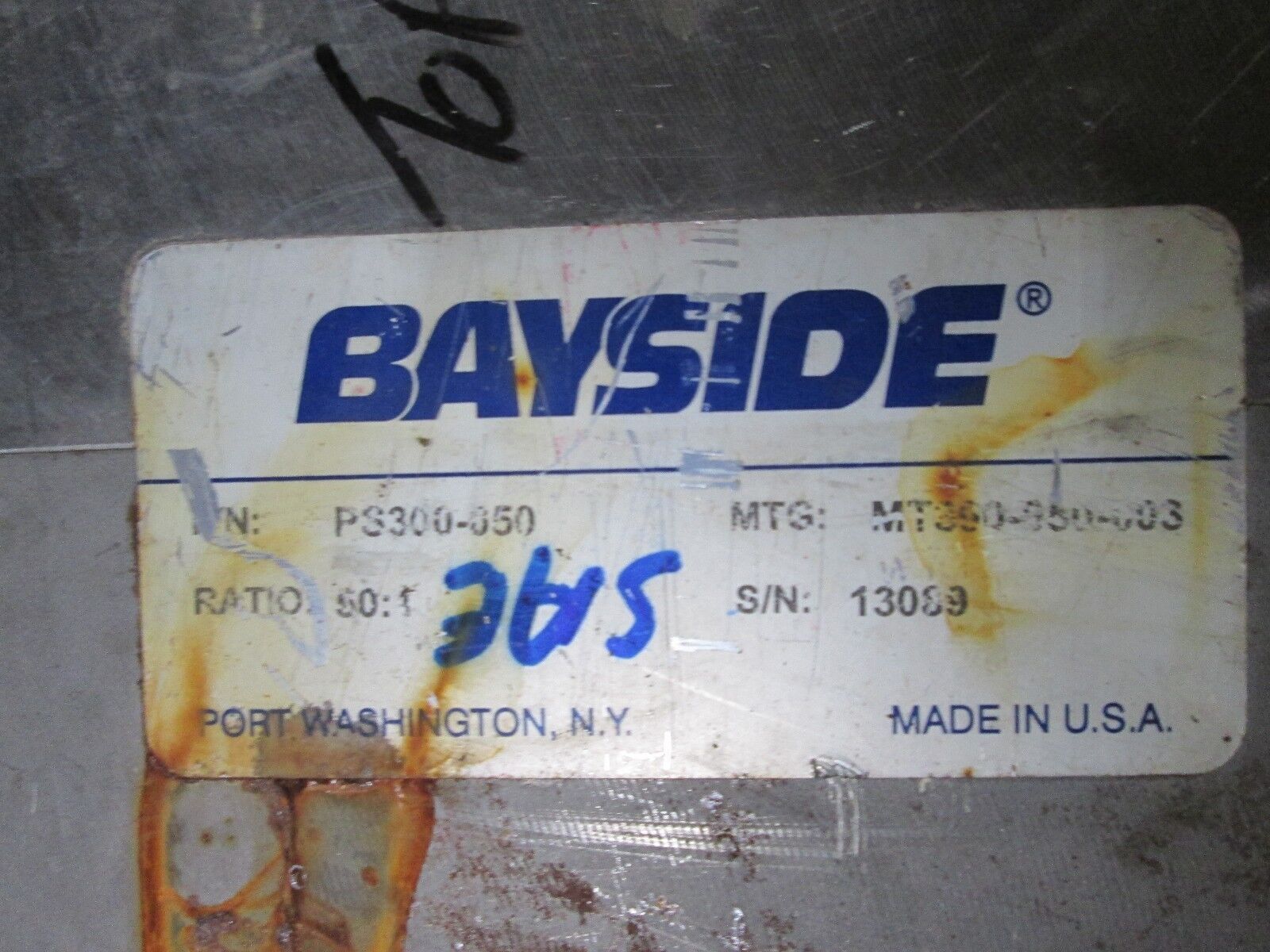 Allen-Bradley/Bayside 1326 AC Servo Motor With Gear 1326AB-B740C-21 7.8KW Used